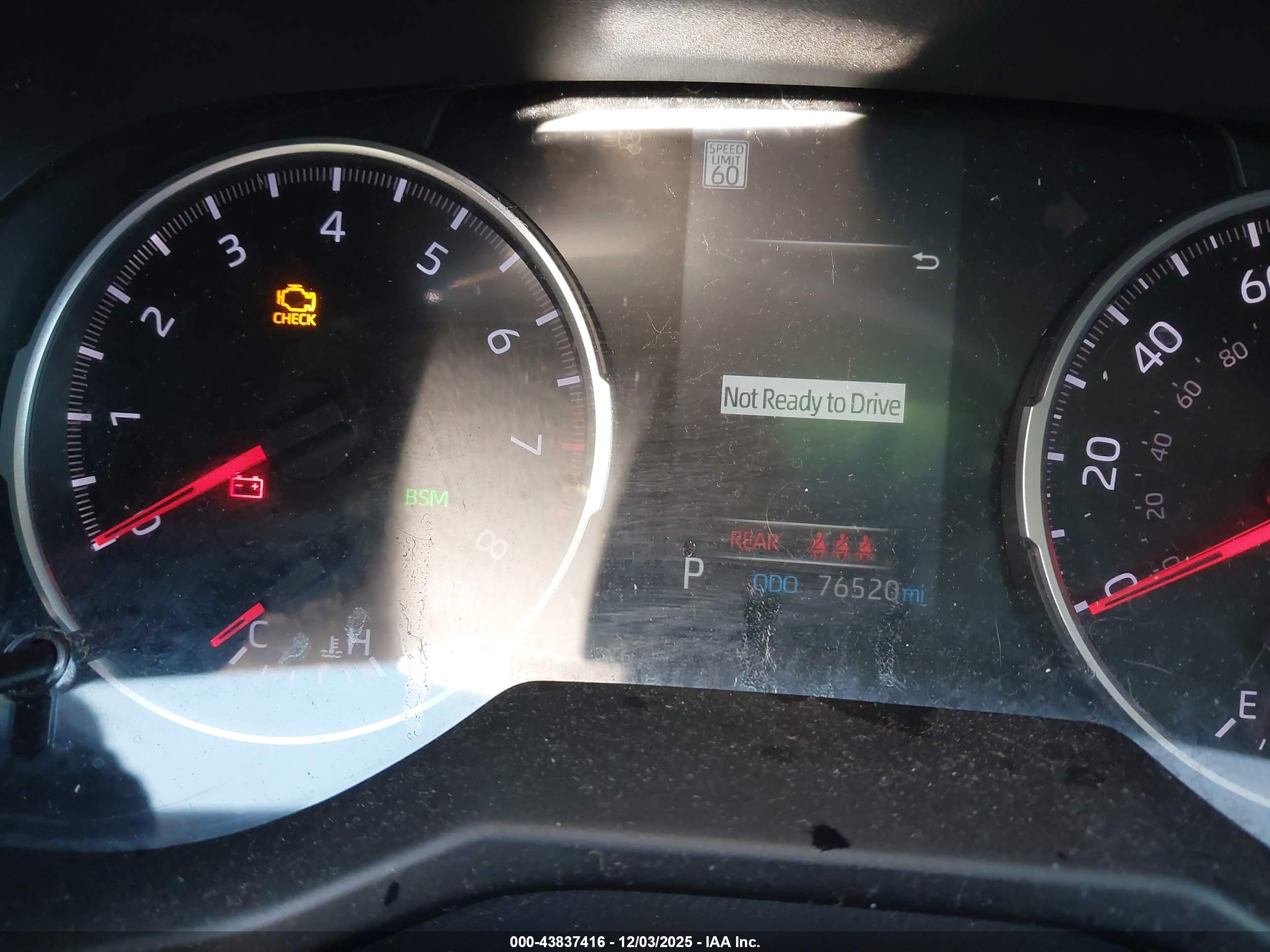 TOYOTA RAV4 image 7