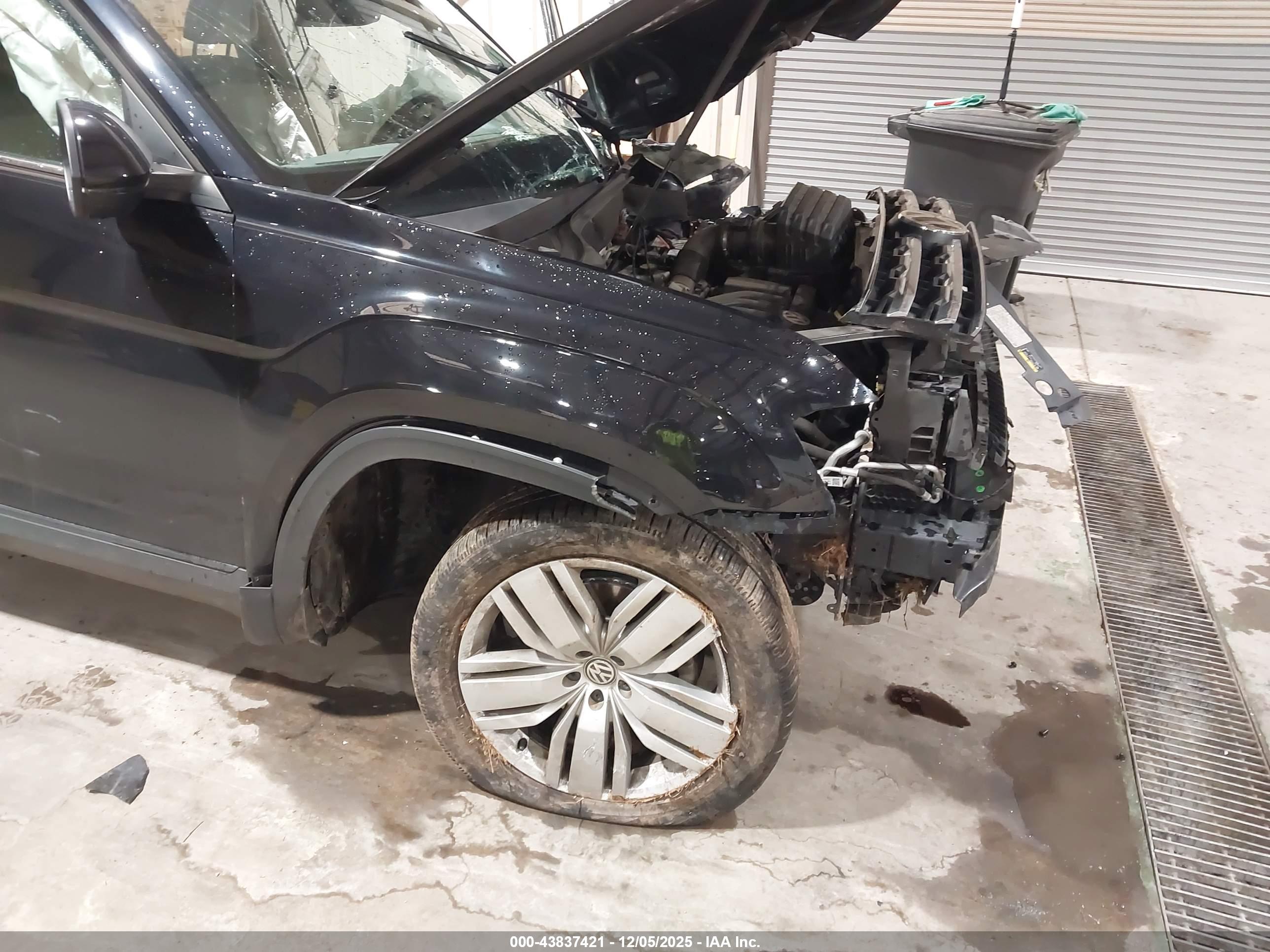 VOLKSWAGEN ATLAS image 6