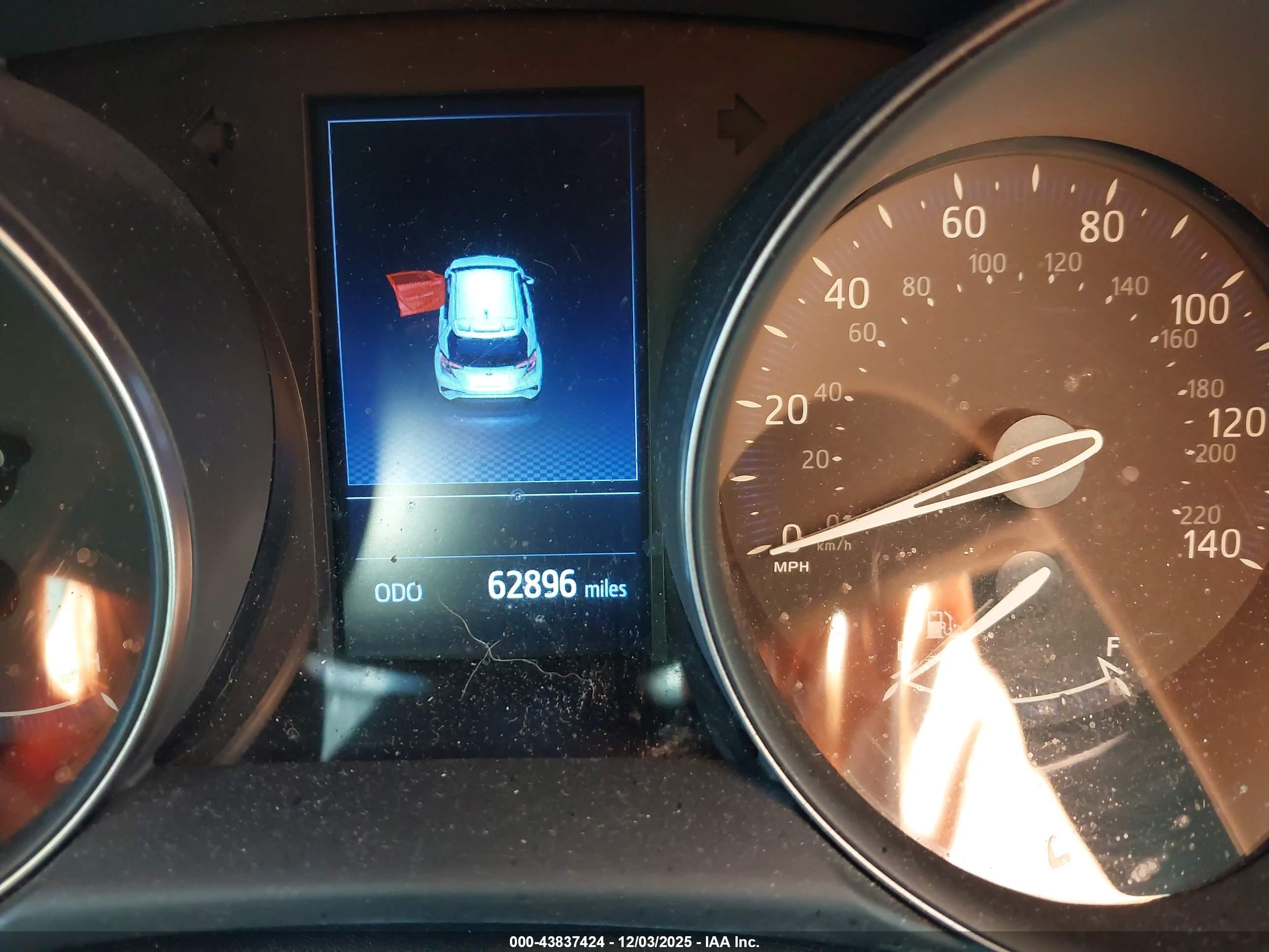 TOYOTA C-HR image 7