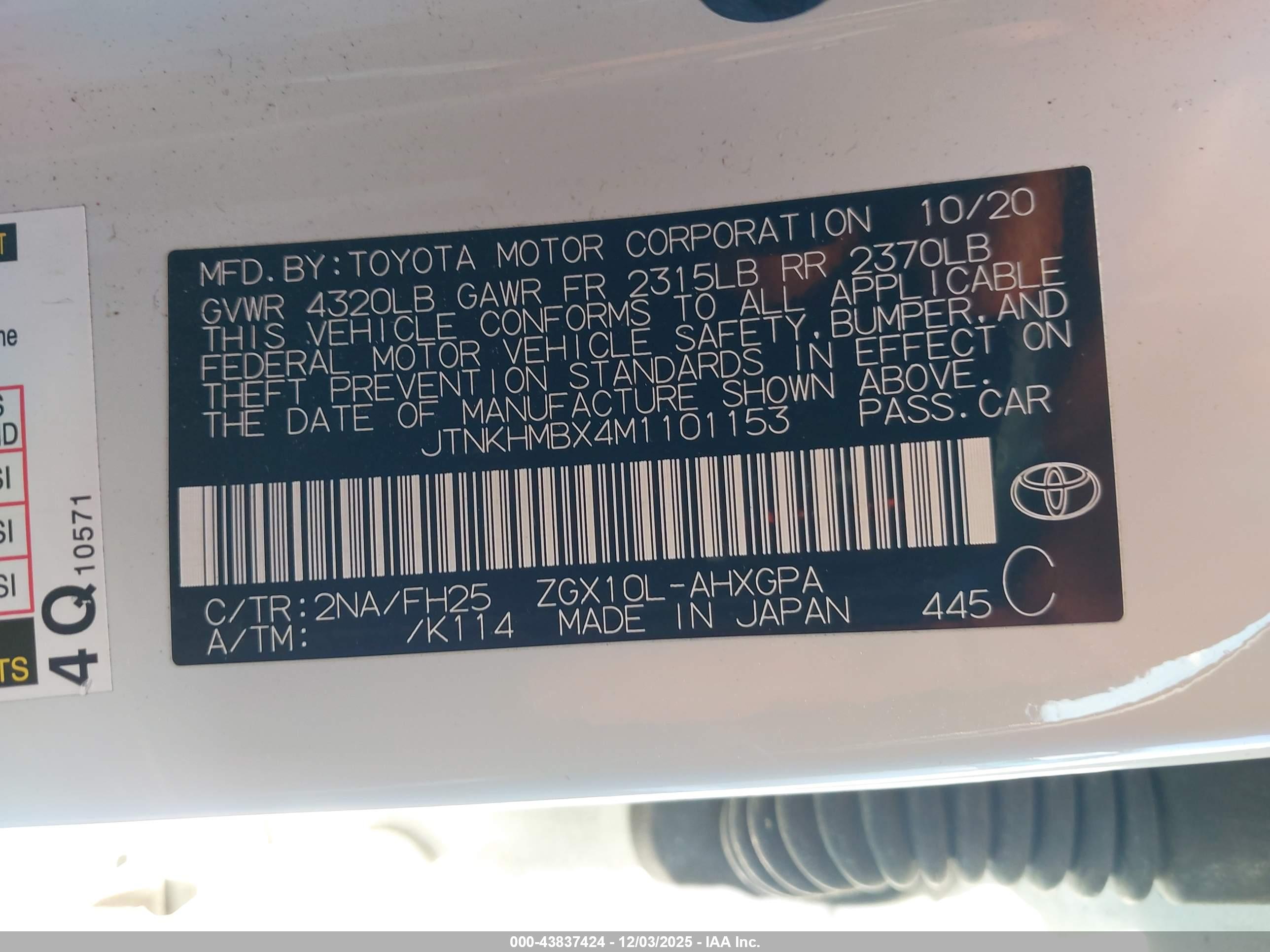 TOYOTA C-HR image 9