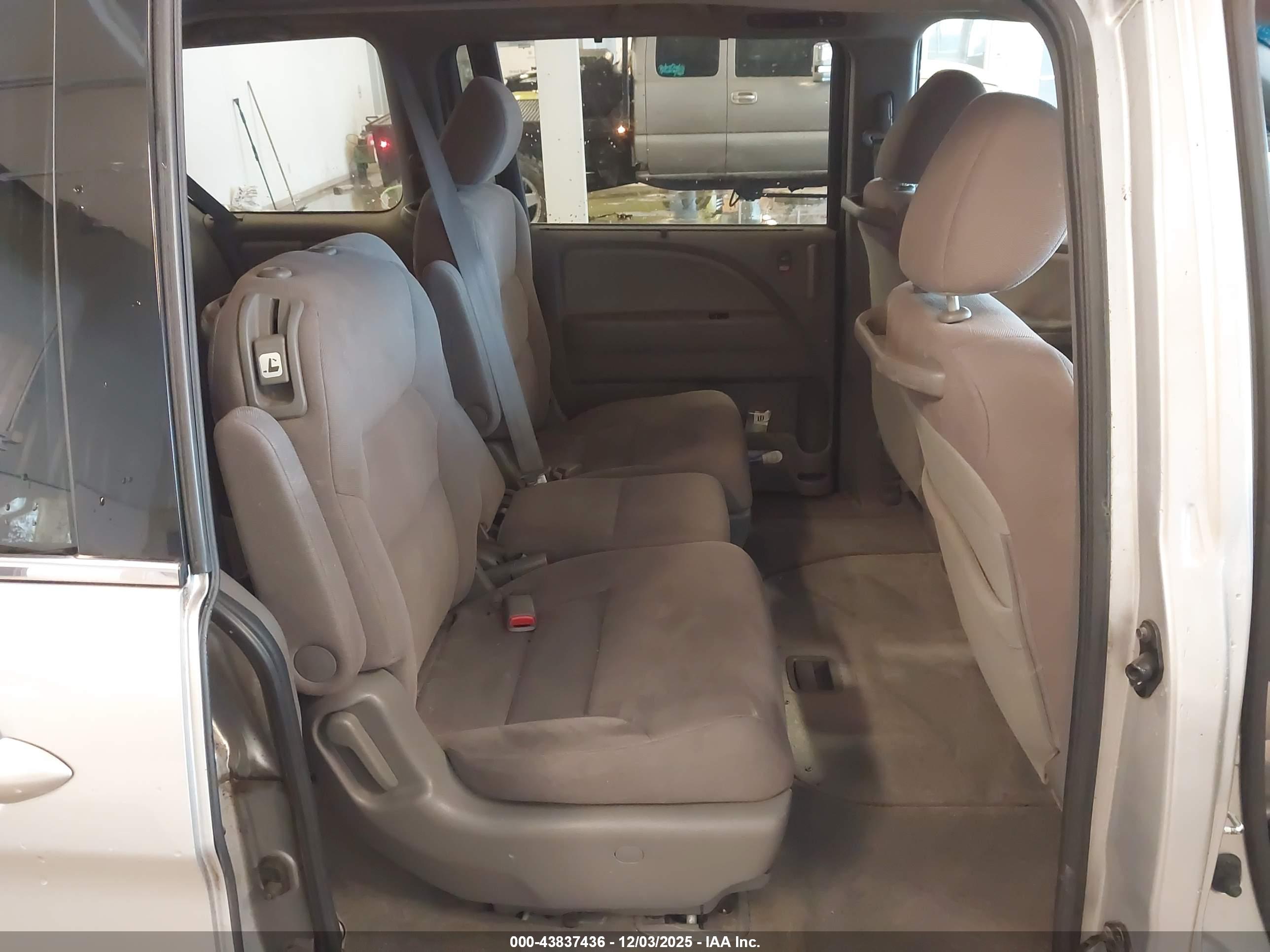 HONDA ODYSSEY image 8