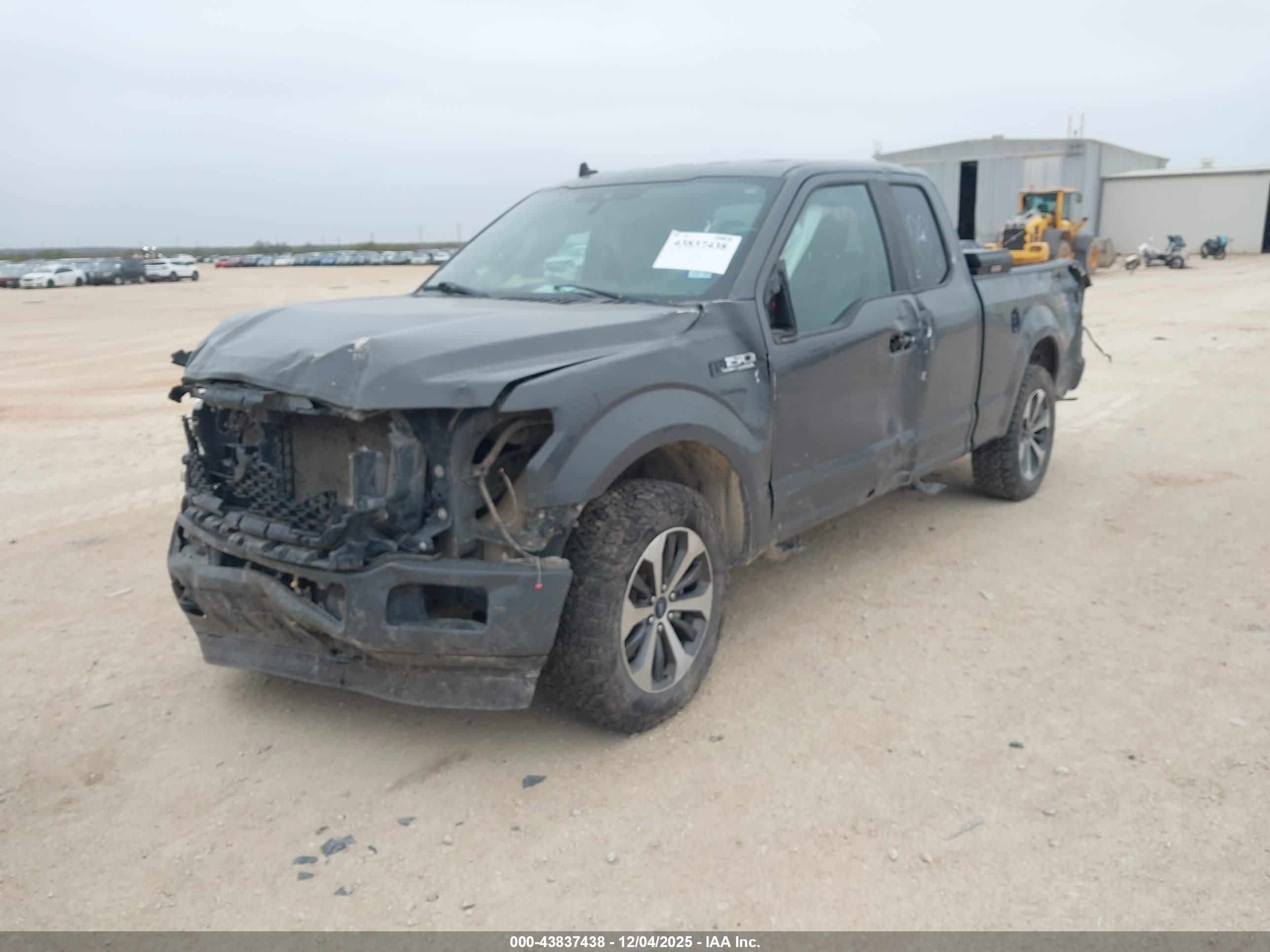 FORD F-150 image 2