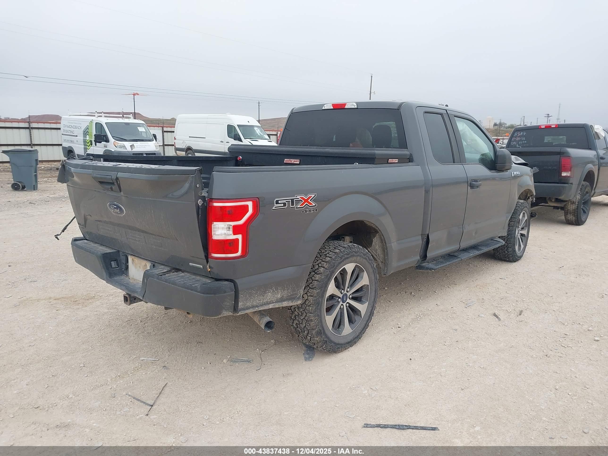 FORD F-150 image 4