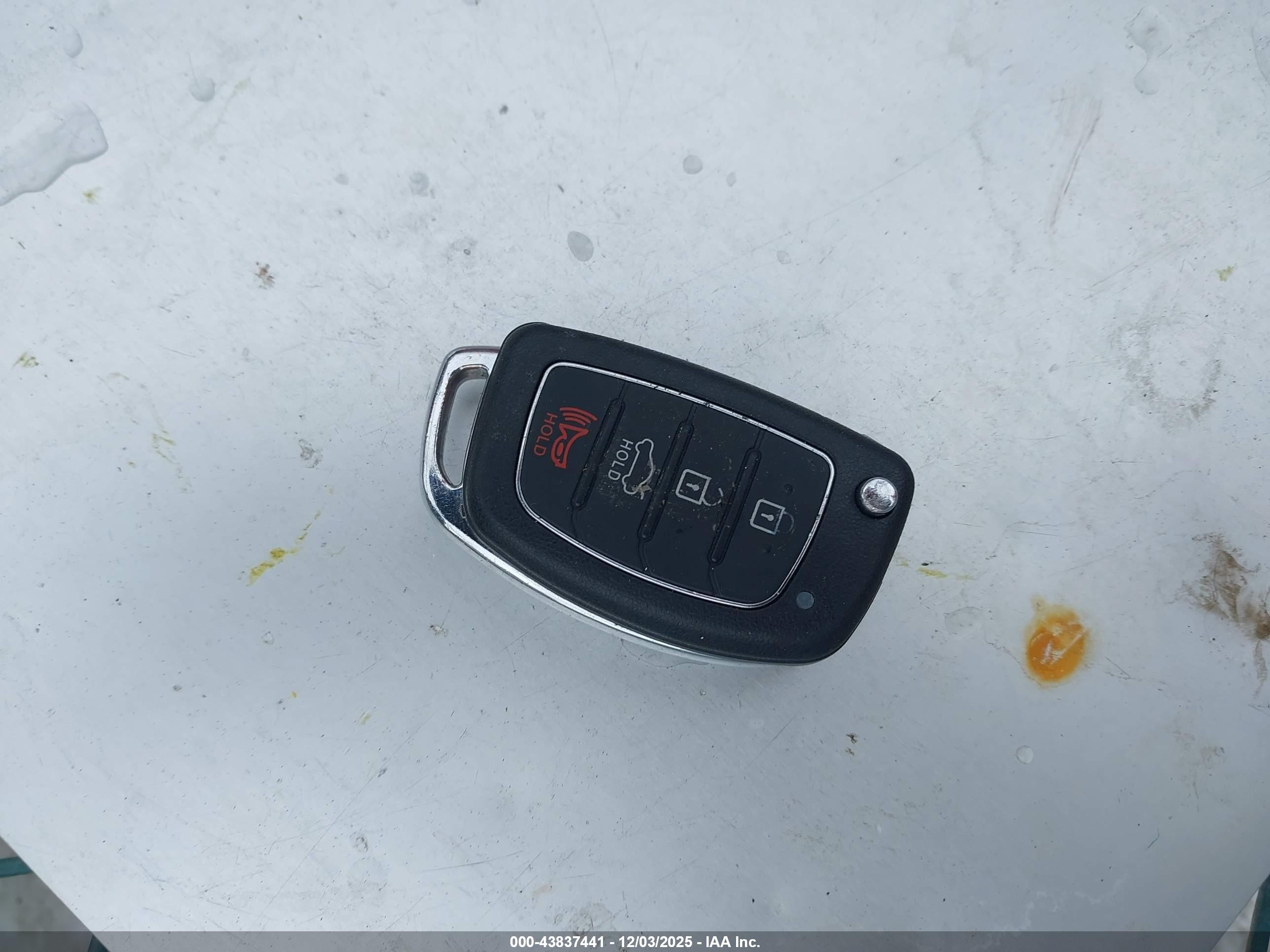 HYUNDAI SONATA image 11