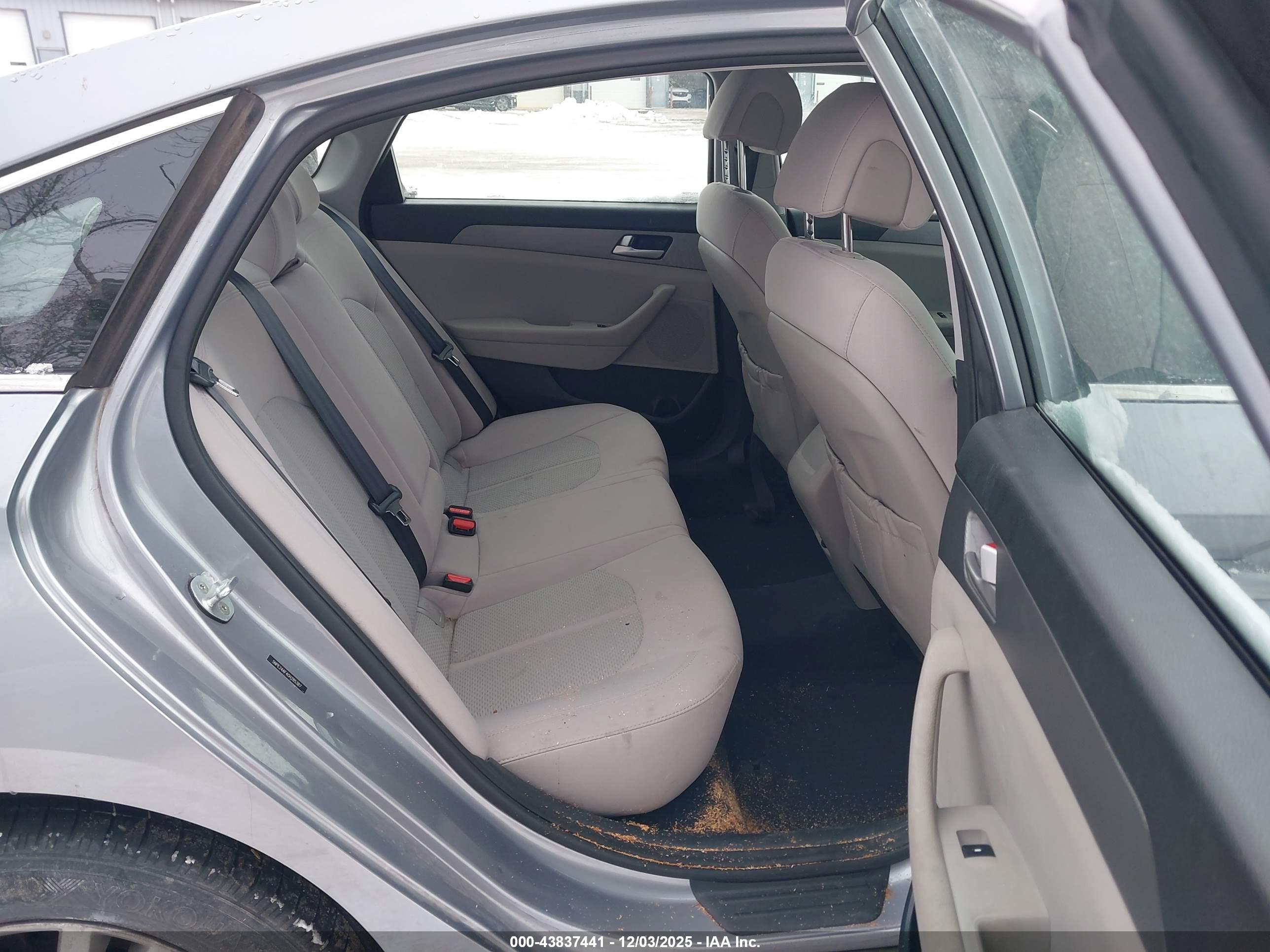 HYUNDAI SONATA image 8