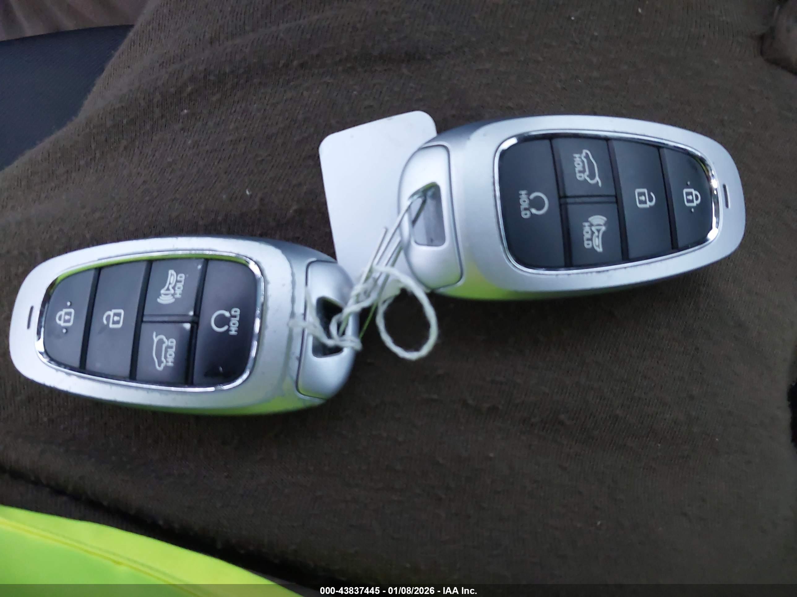 HYUNDAI TUCSON image 11