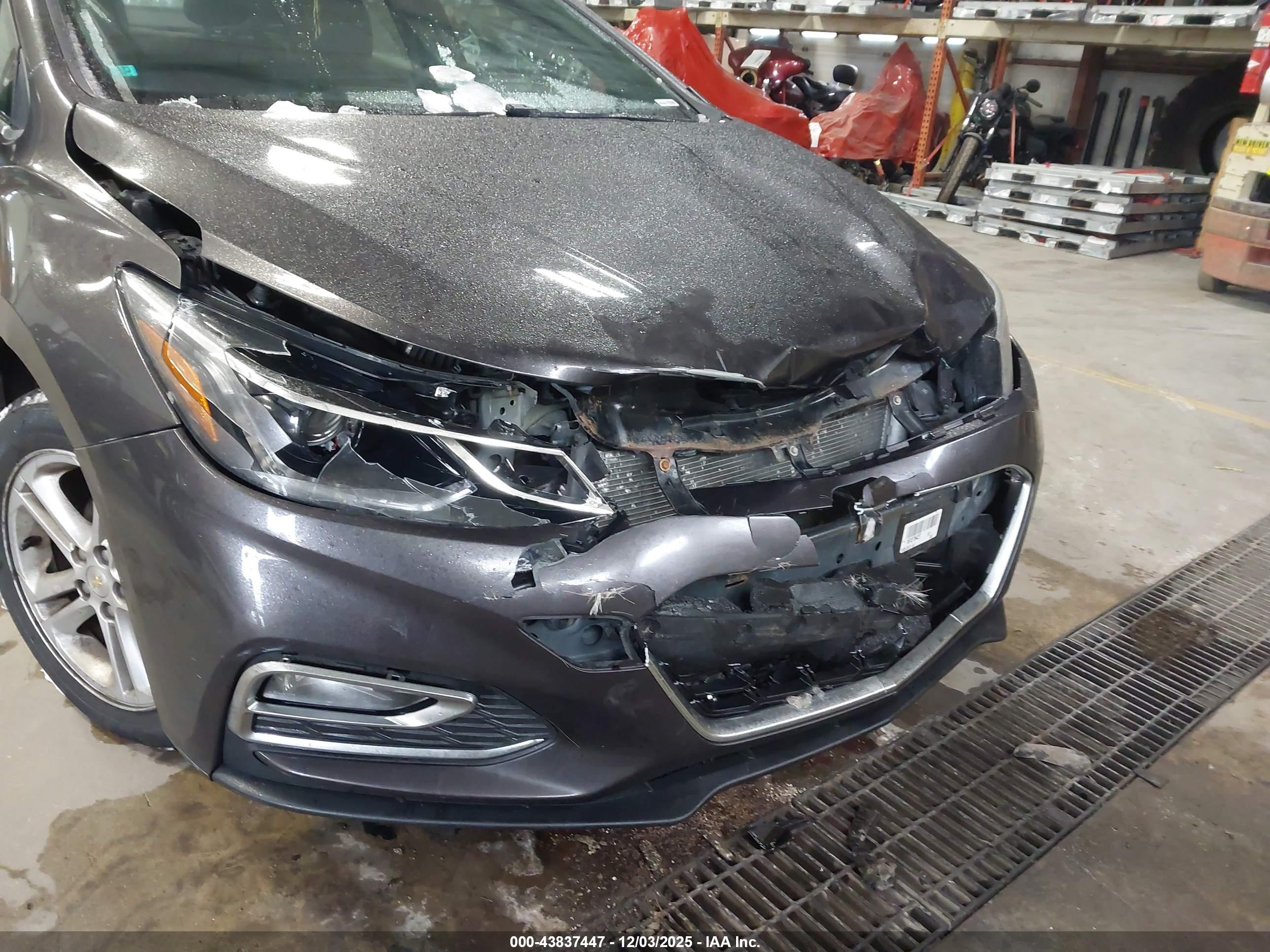 CHEVROLET CRUZE image 6