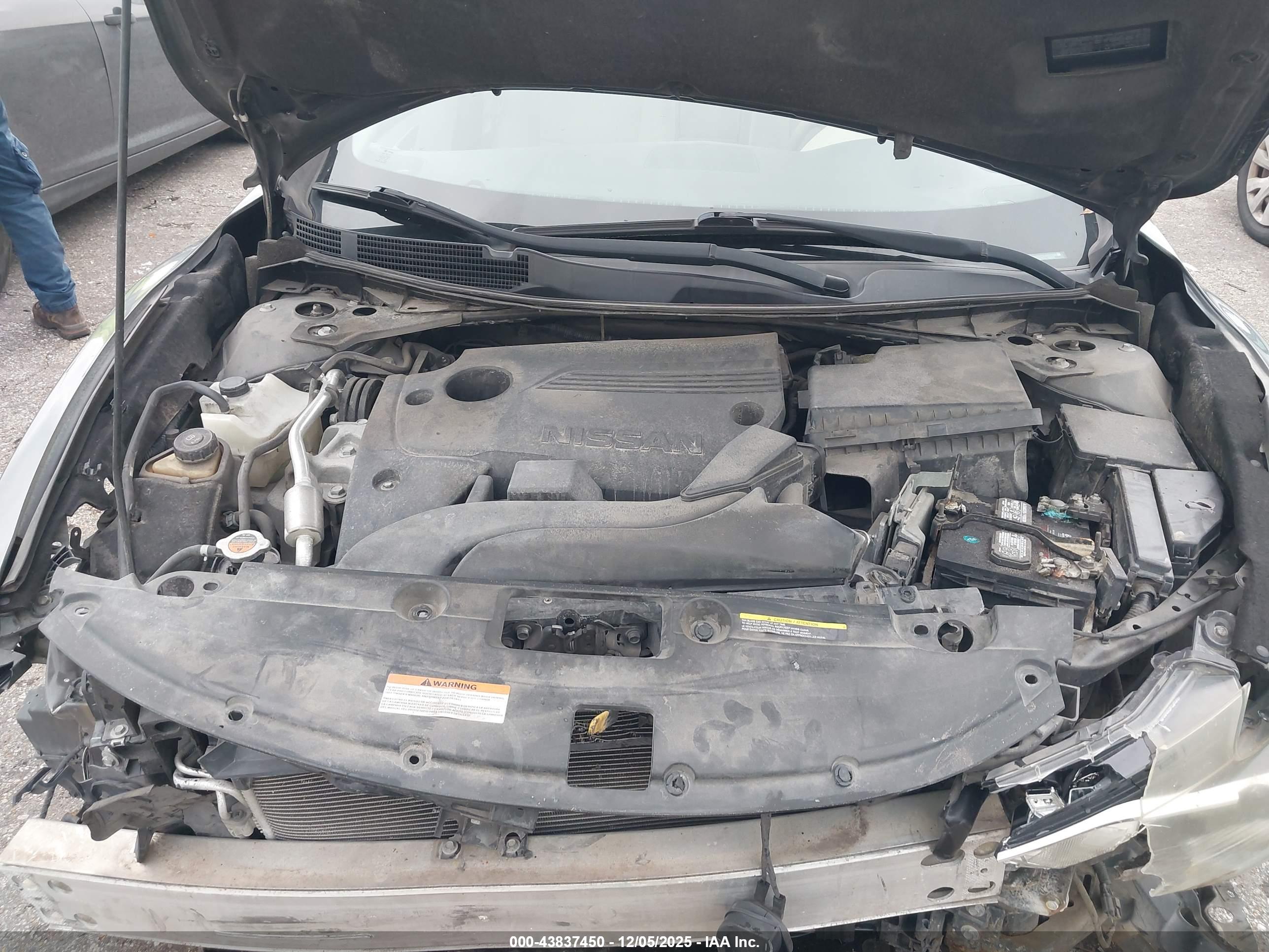NISSAN ALTIMA image 10