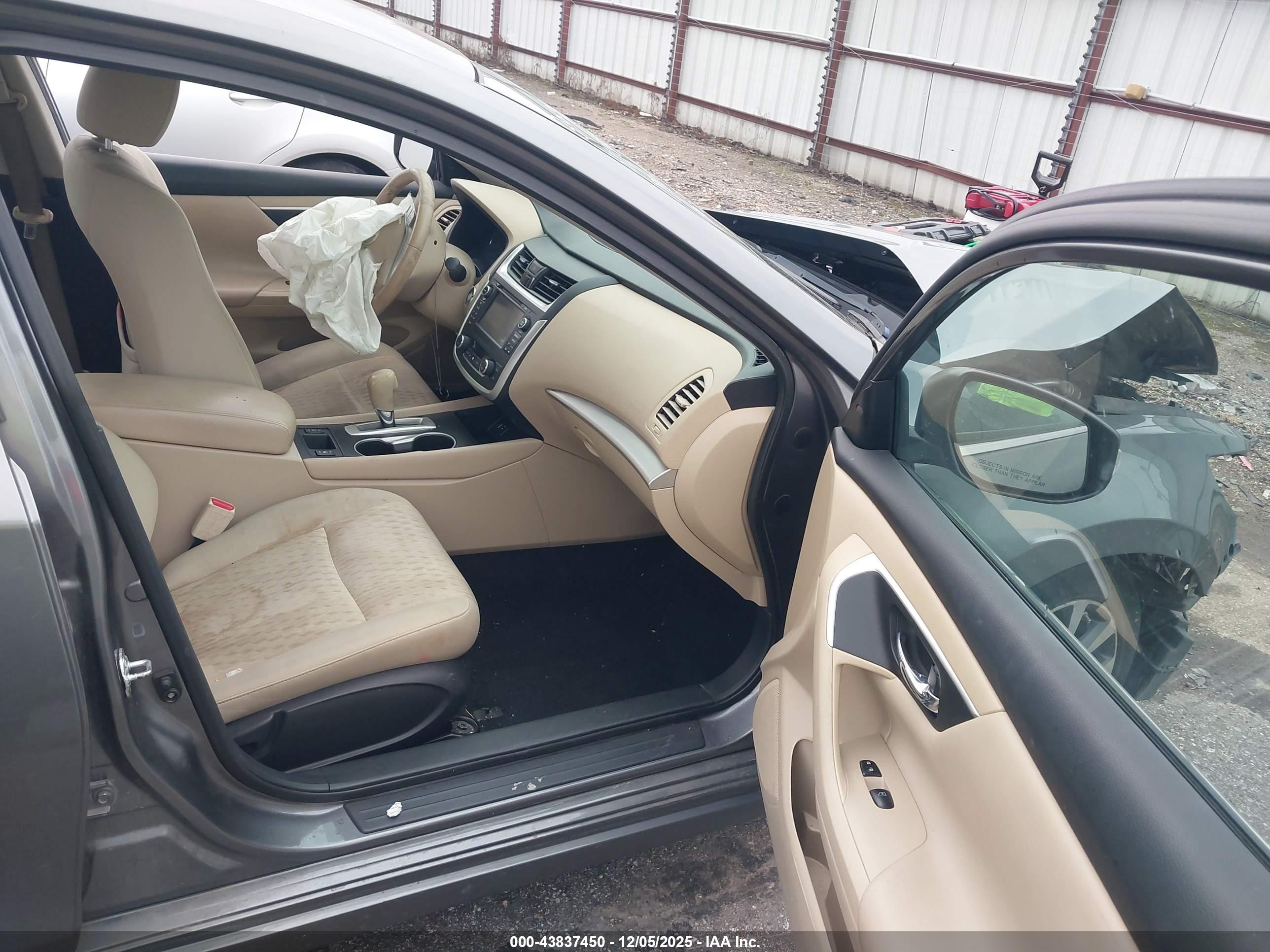 NISSAN ALTIMA image 5