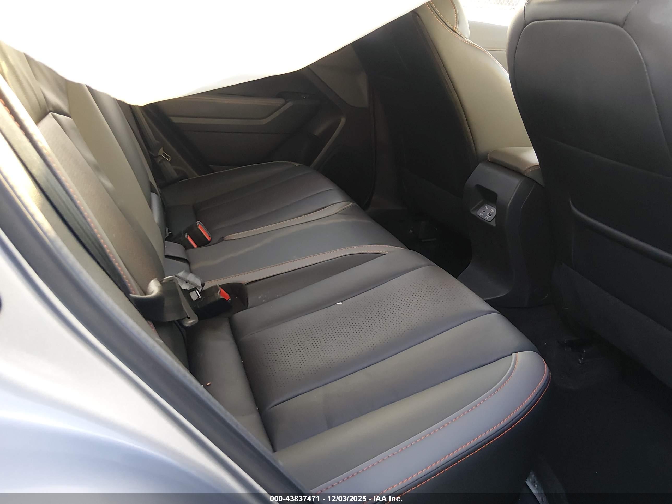 SUBARU CROSSTREK image 8