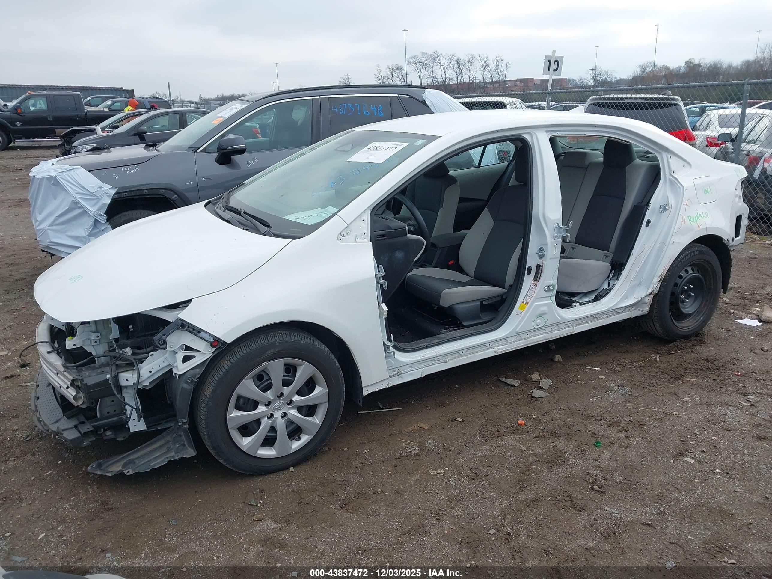 TOYOTA COROLLA image 6