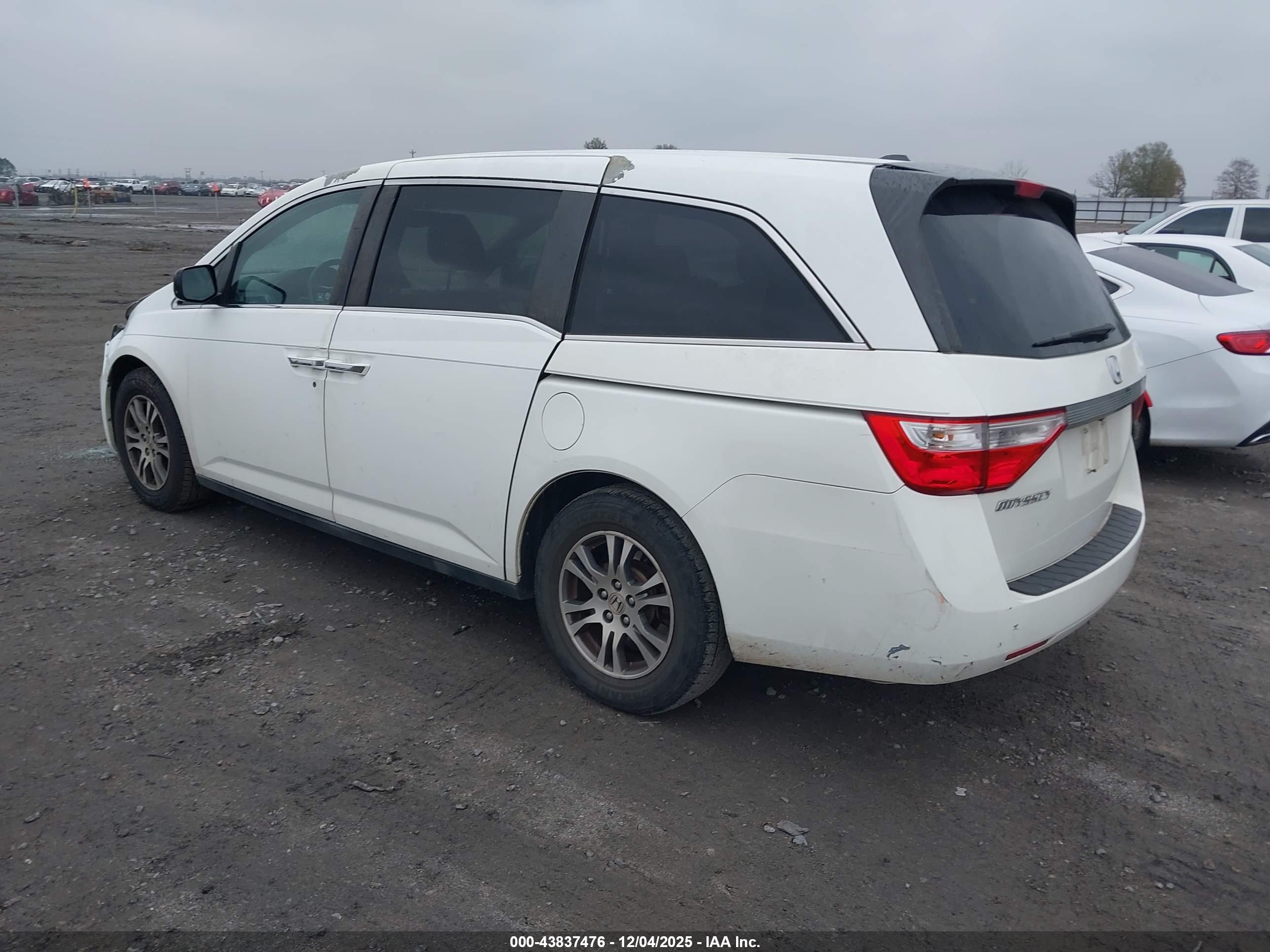 HONDA ODYSSEY image 3