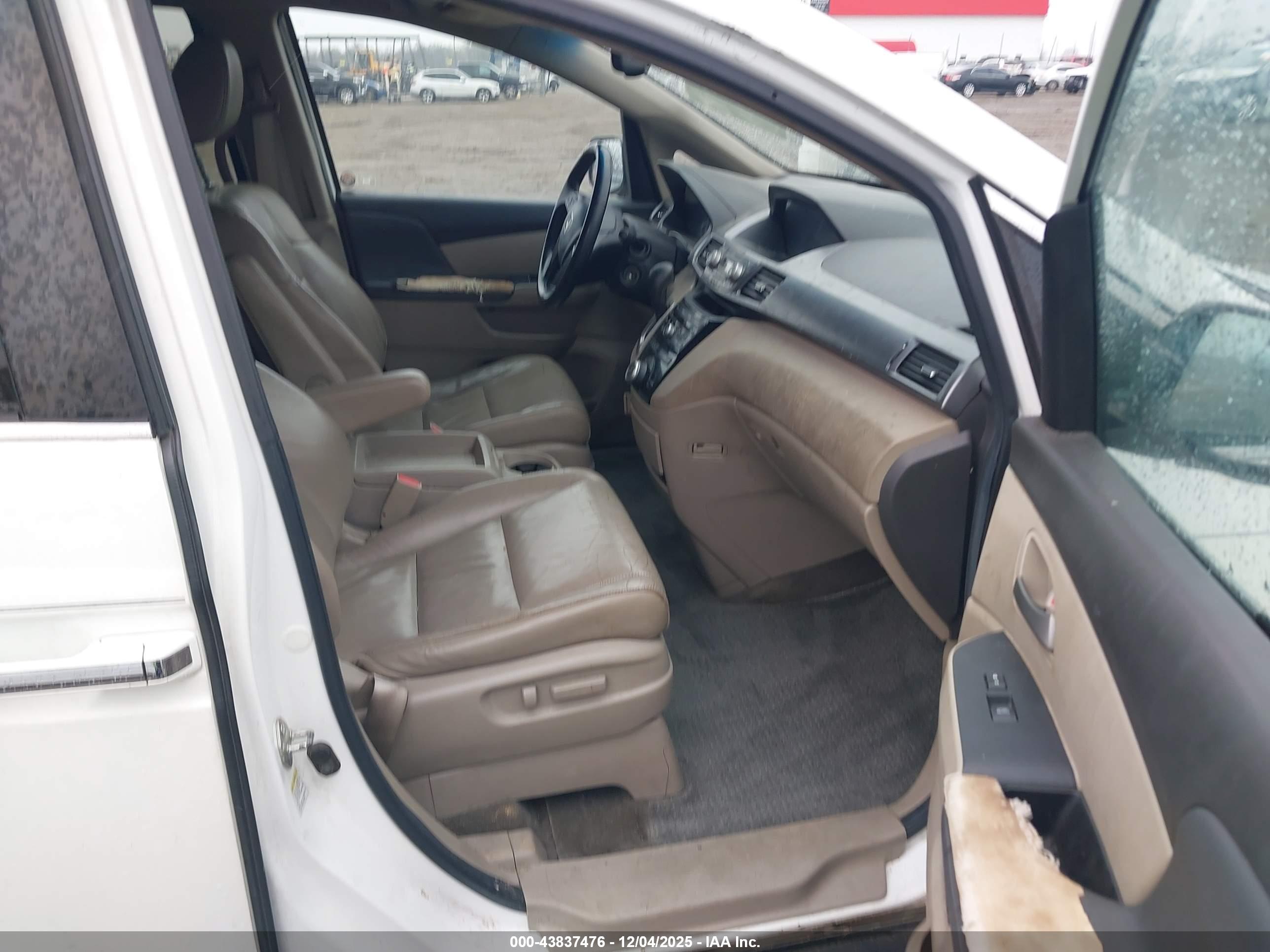 HONDA ODYSSEY image 5