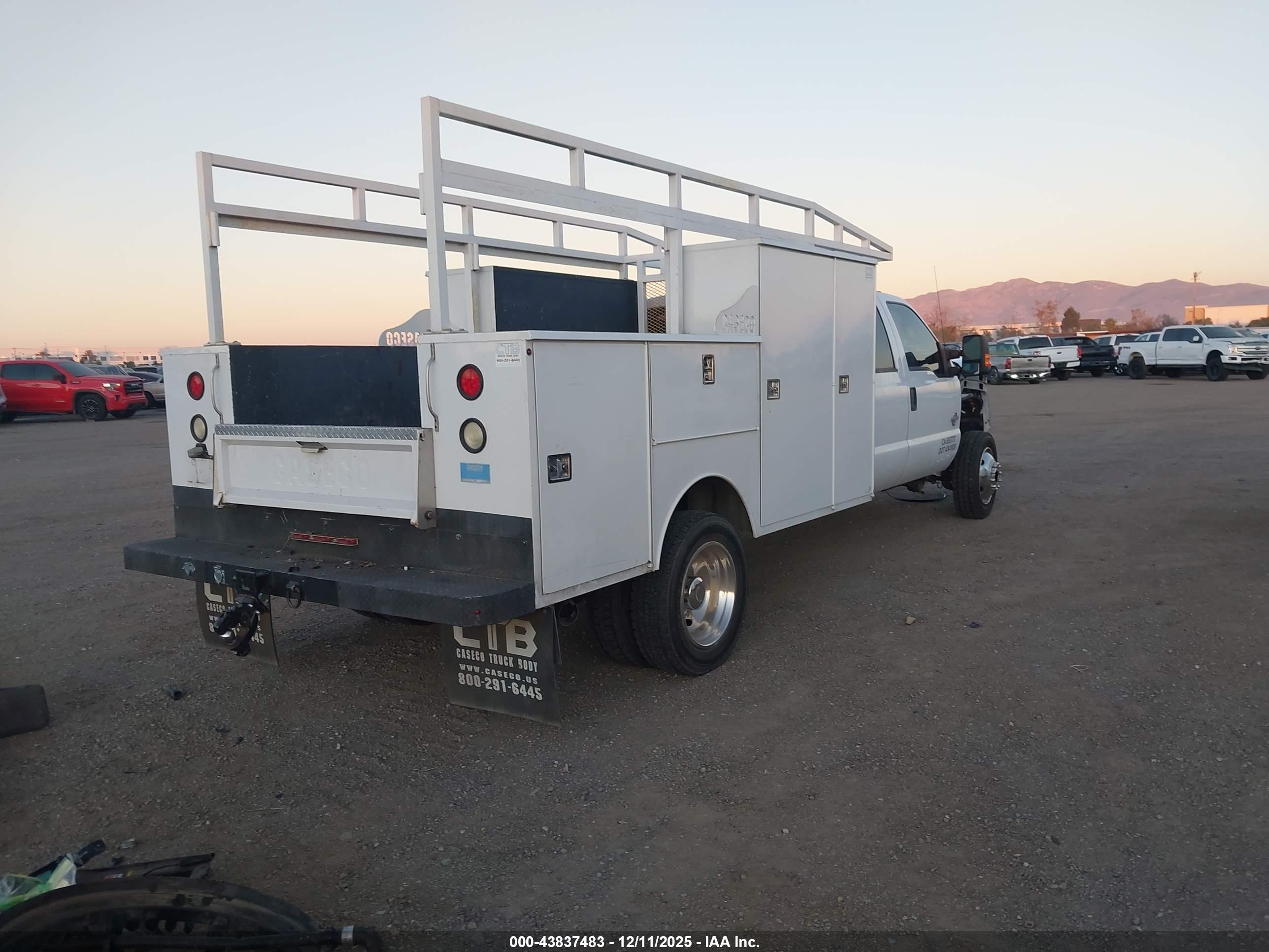 FORD F-450 image 4