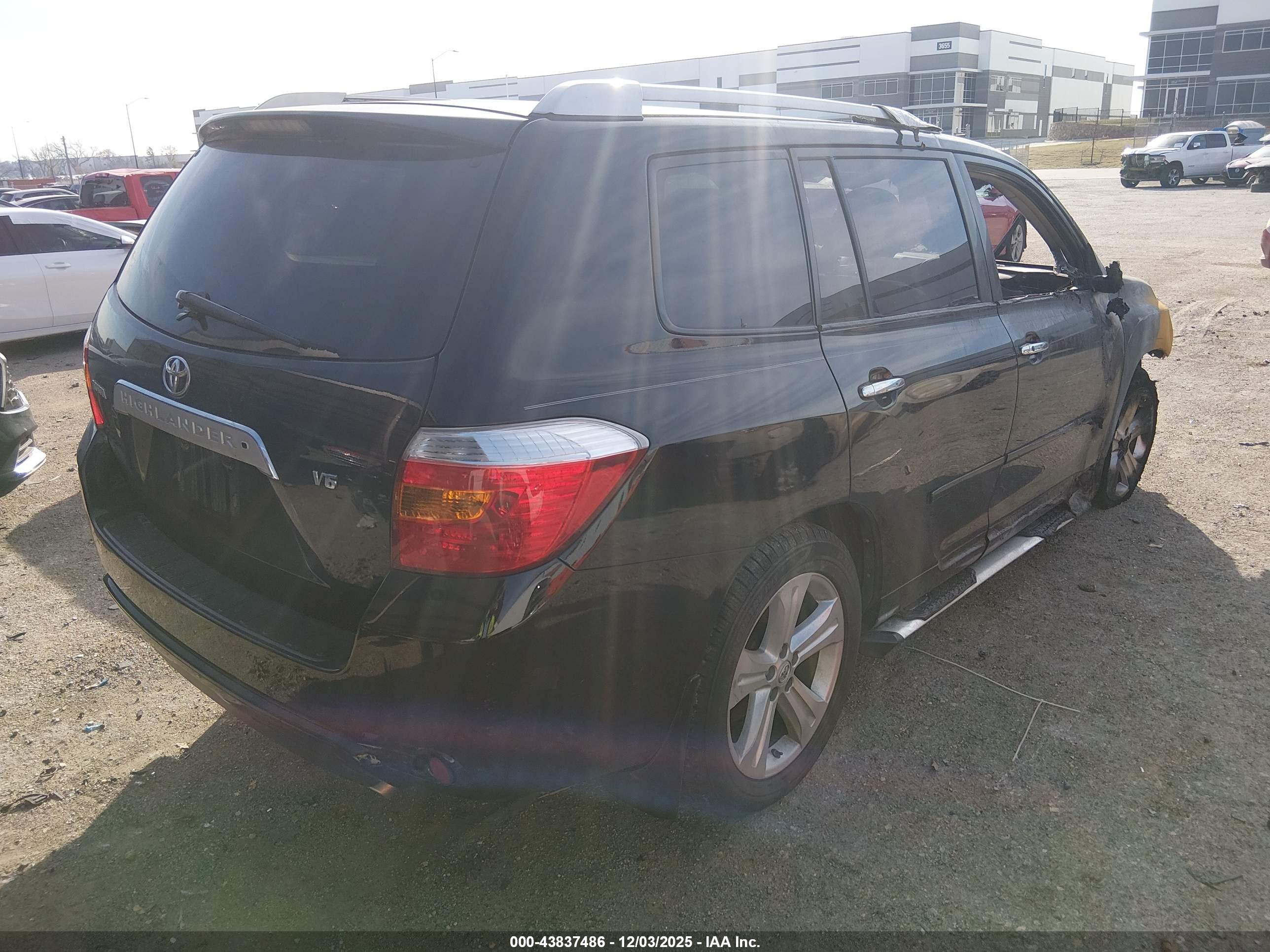 TOYOTA HIGHLANDER image 4