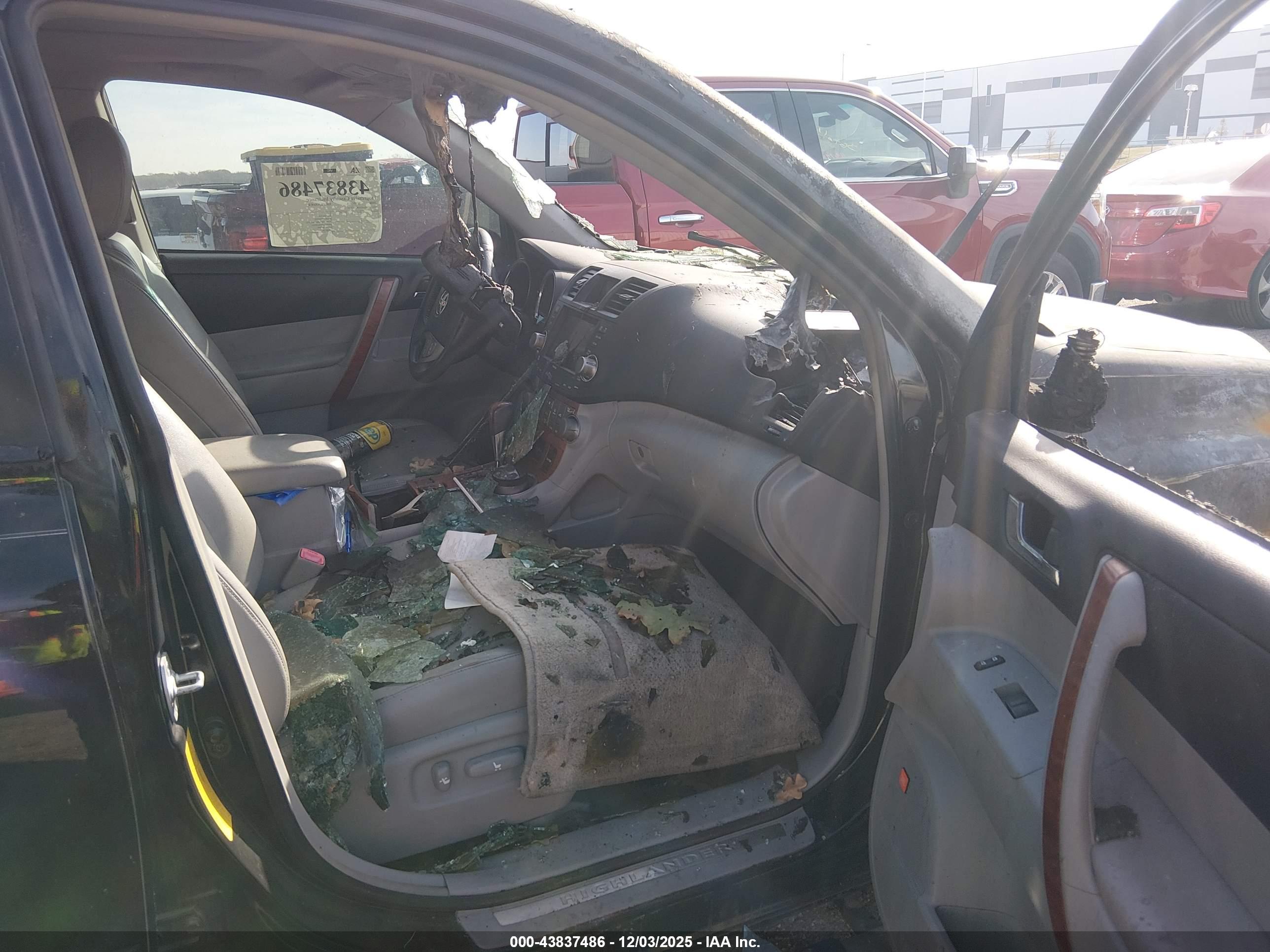 TOYOTA HIGHLANDER image 5