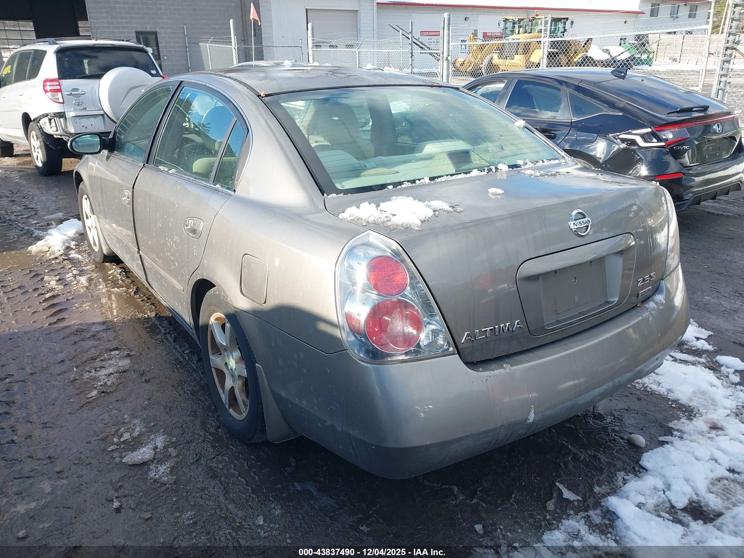 NISSAN ALTIMA image 3