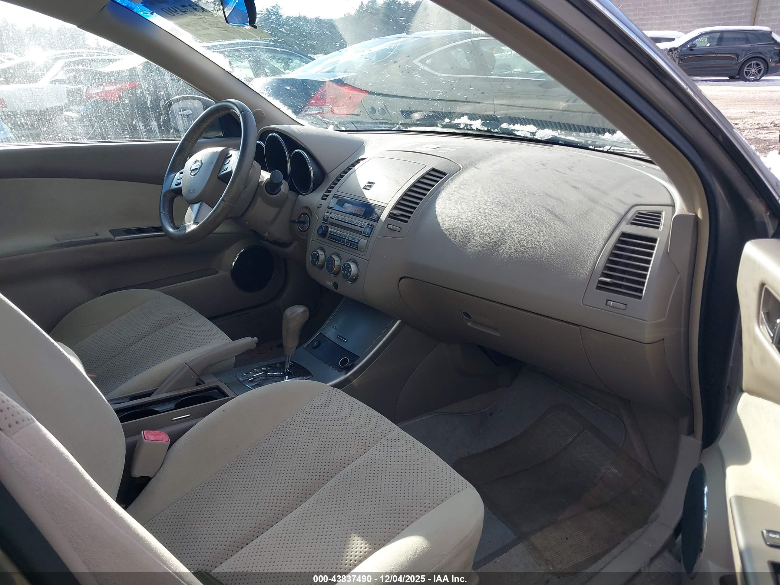 NISSAN ALTIMA image 5