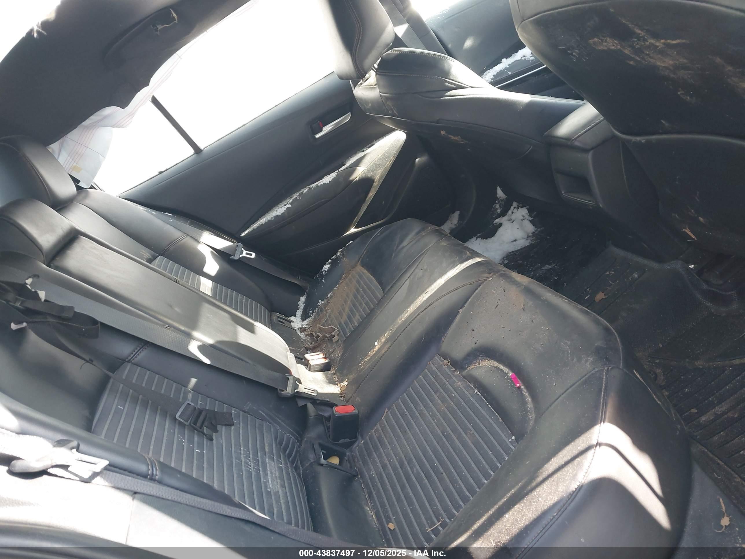 TOYOTA COROLLA image 8