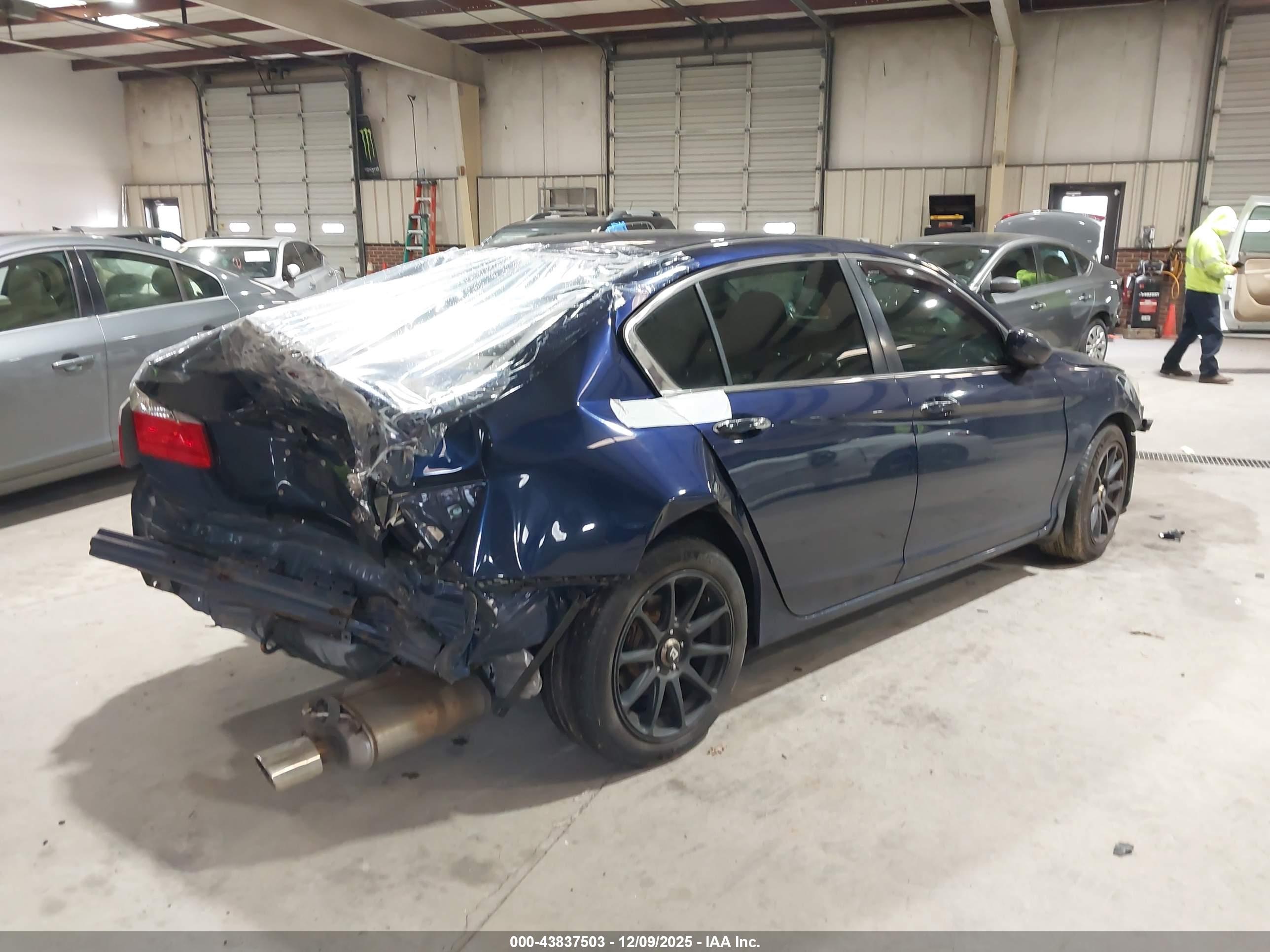 HONDA ACCORD image 4