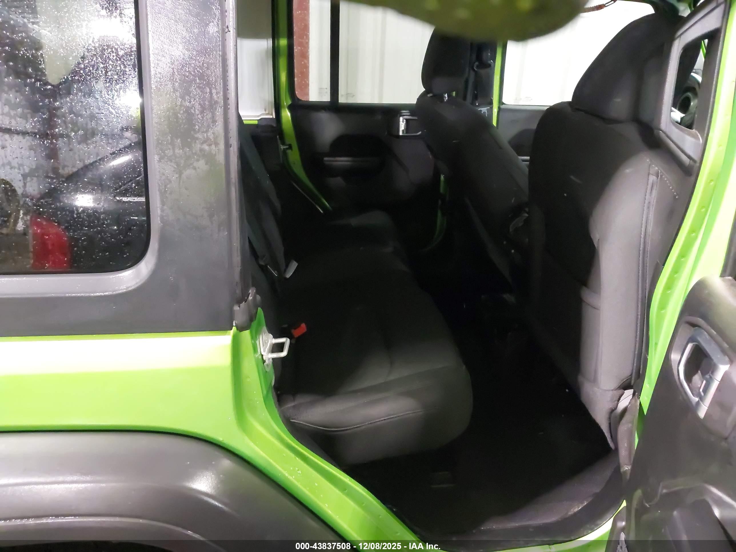 JEEP WRANGLER image 8
