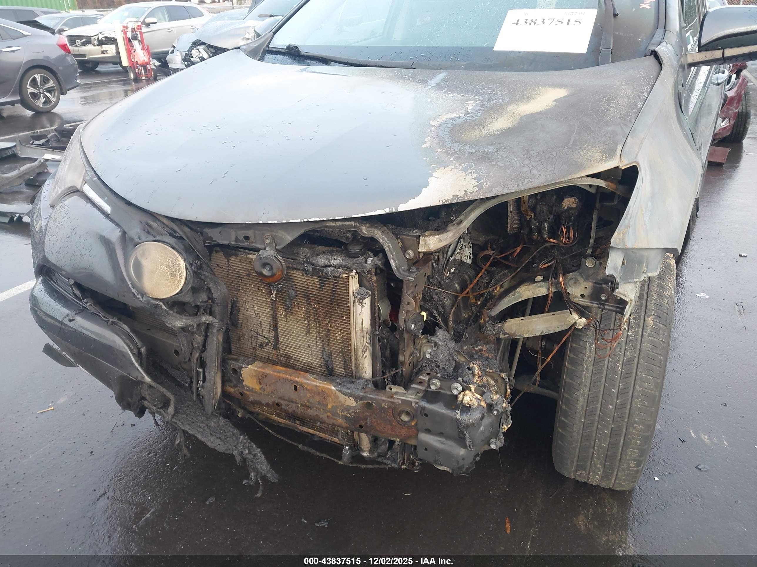 TOYOTA RAV4 image 6