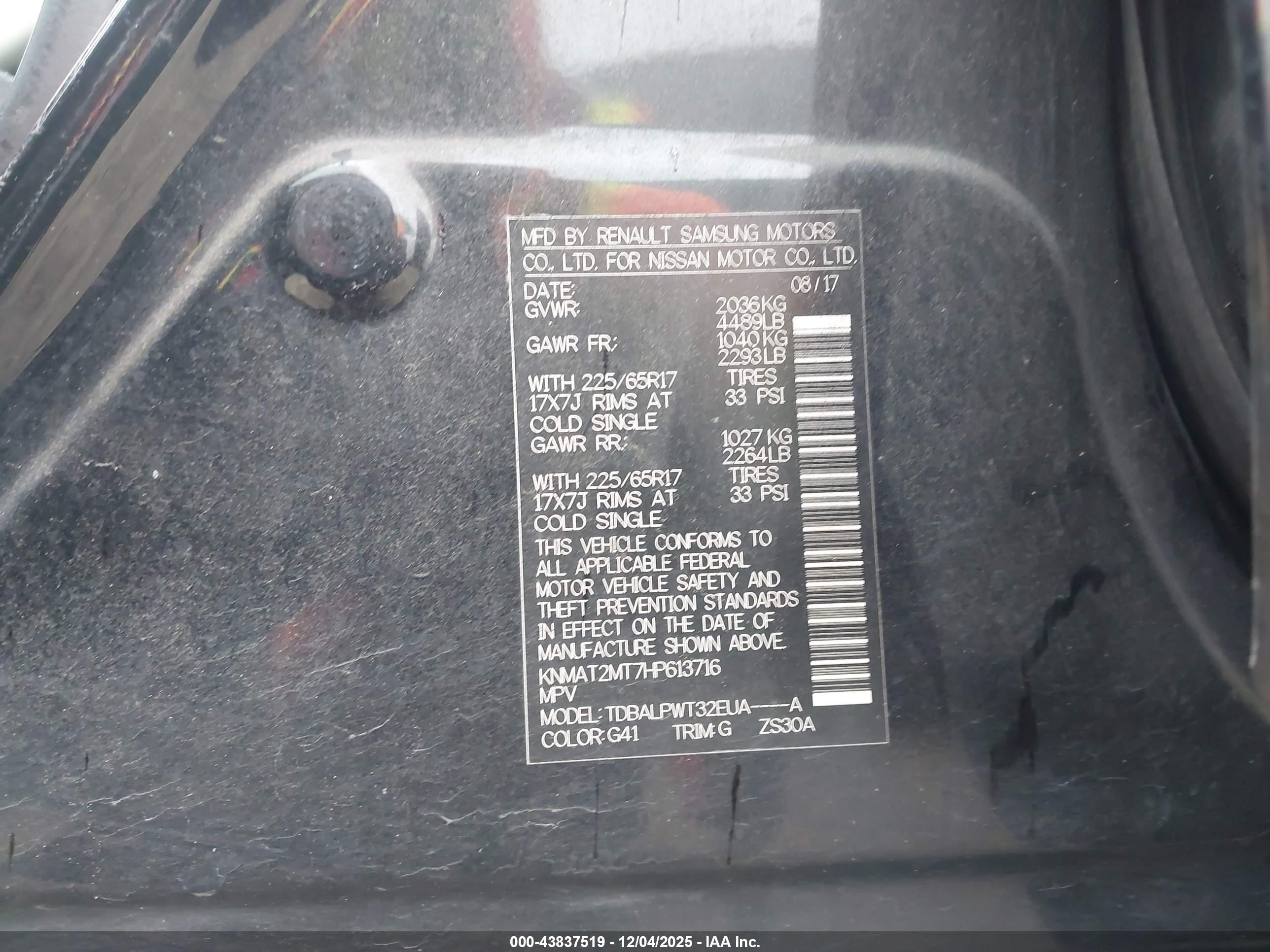 NISSAN ROGUE image 9