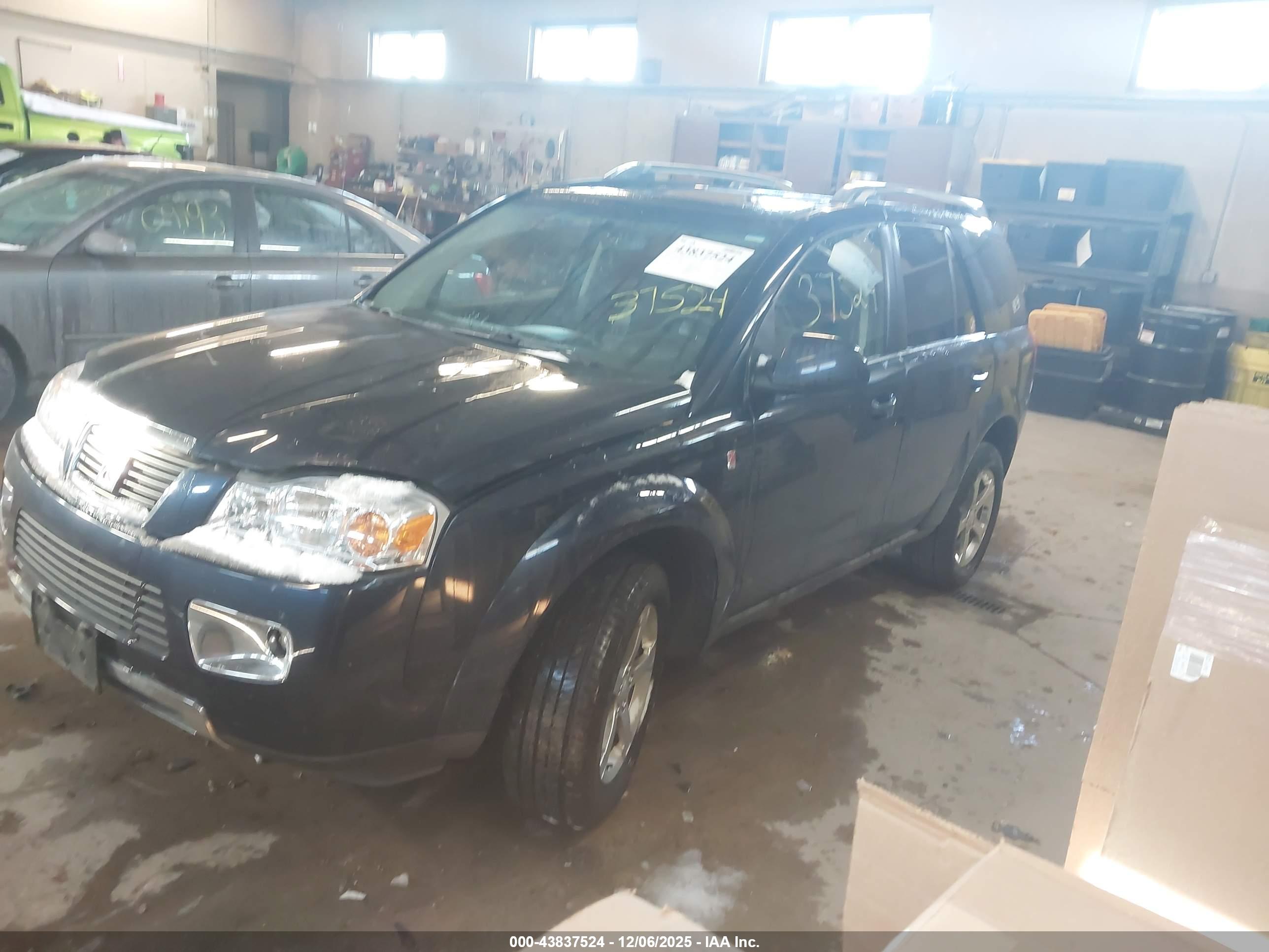 SATURN VUE image 2
