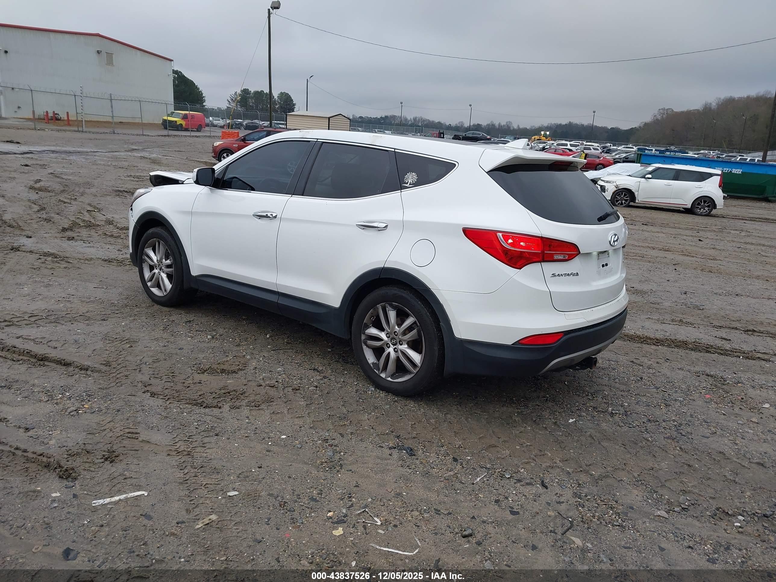 HYUNDAI SANTA image 3