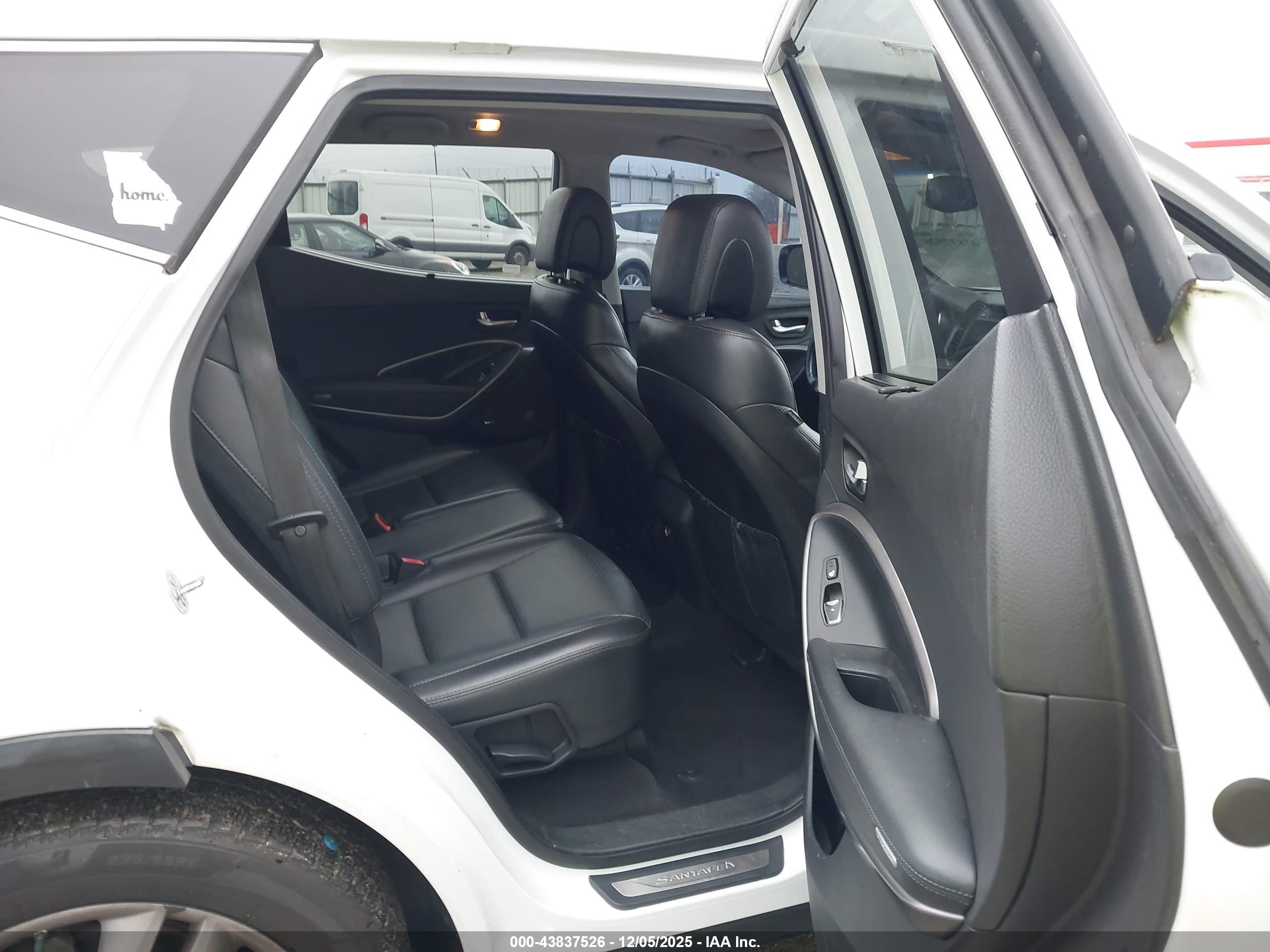 HYUNDAI SANTA image 8