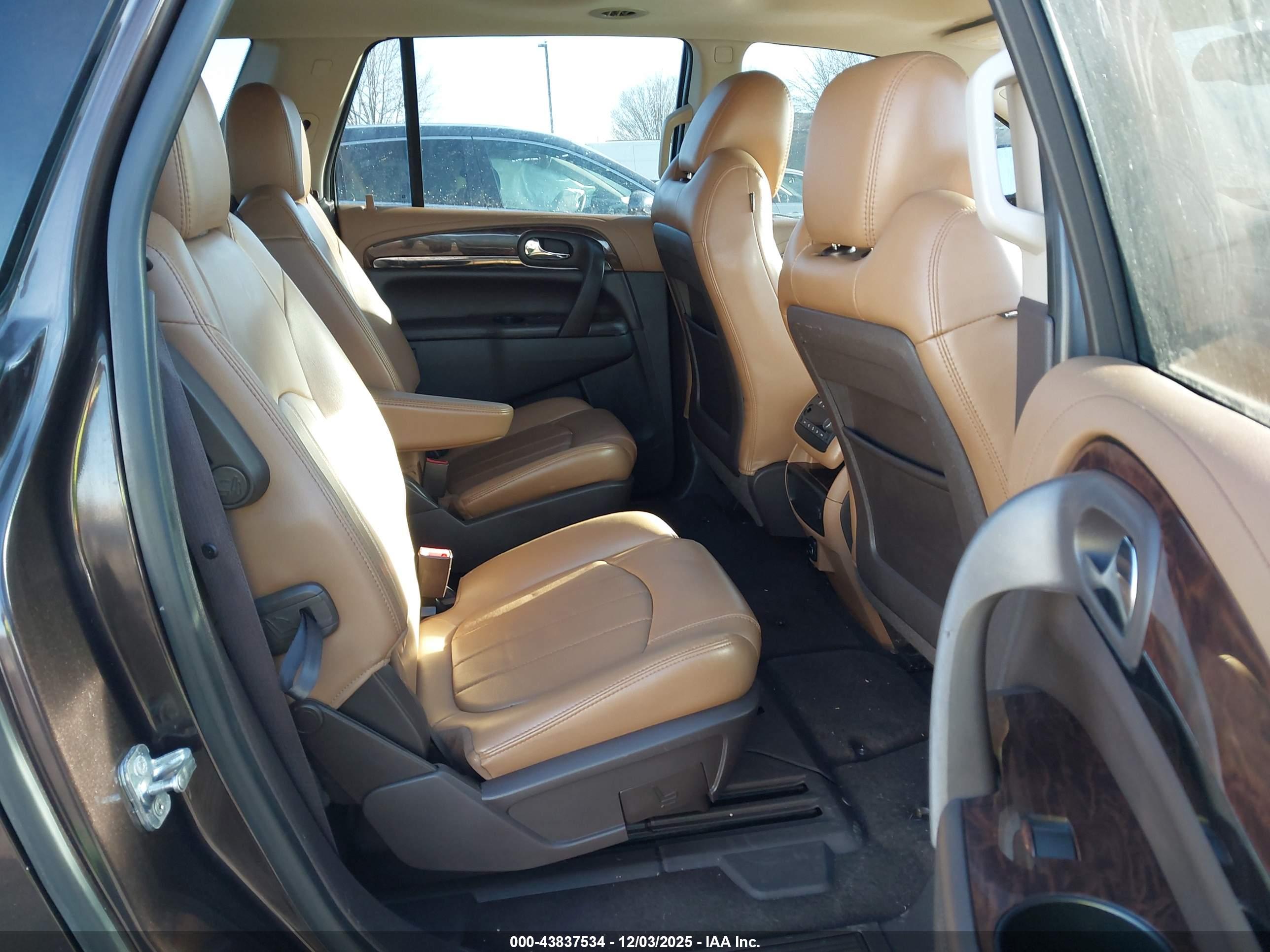 BUICK ENCLAVE image 8