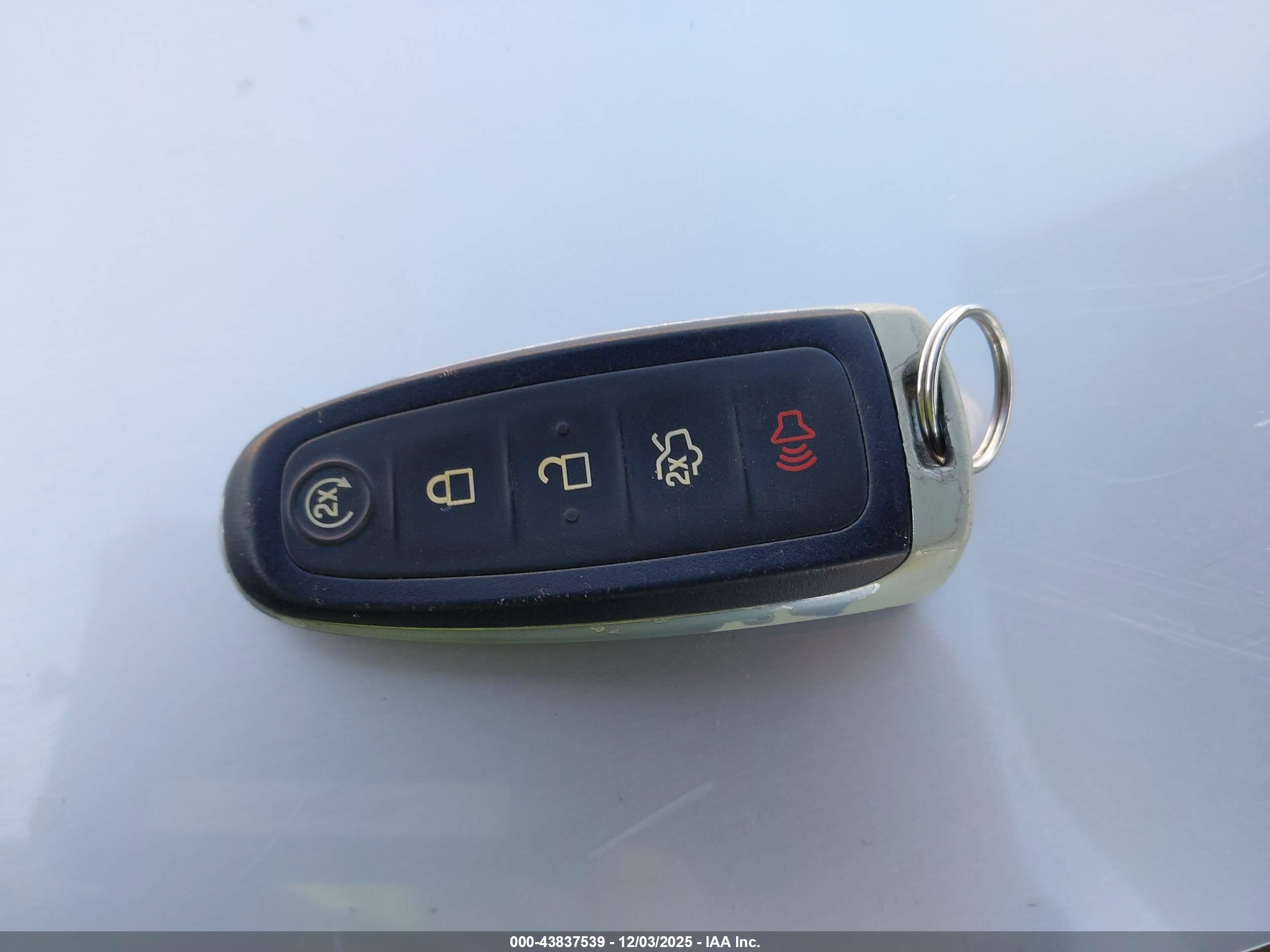 FORD FOCUS image 11