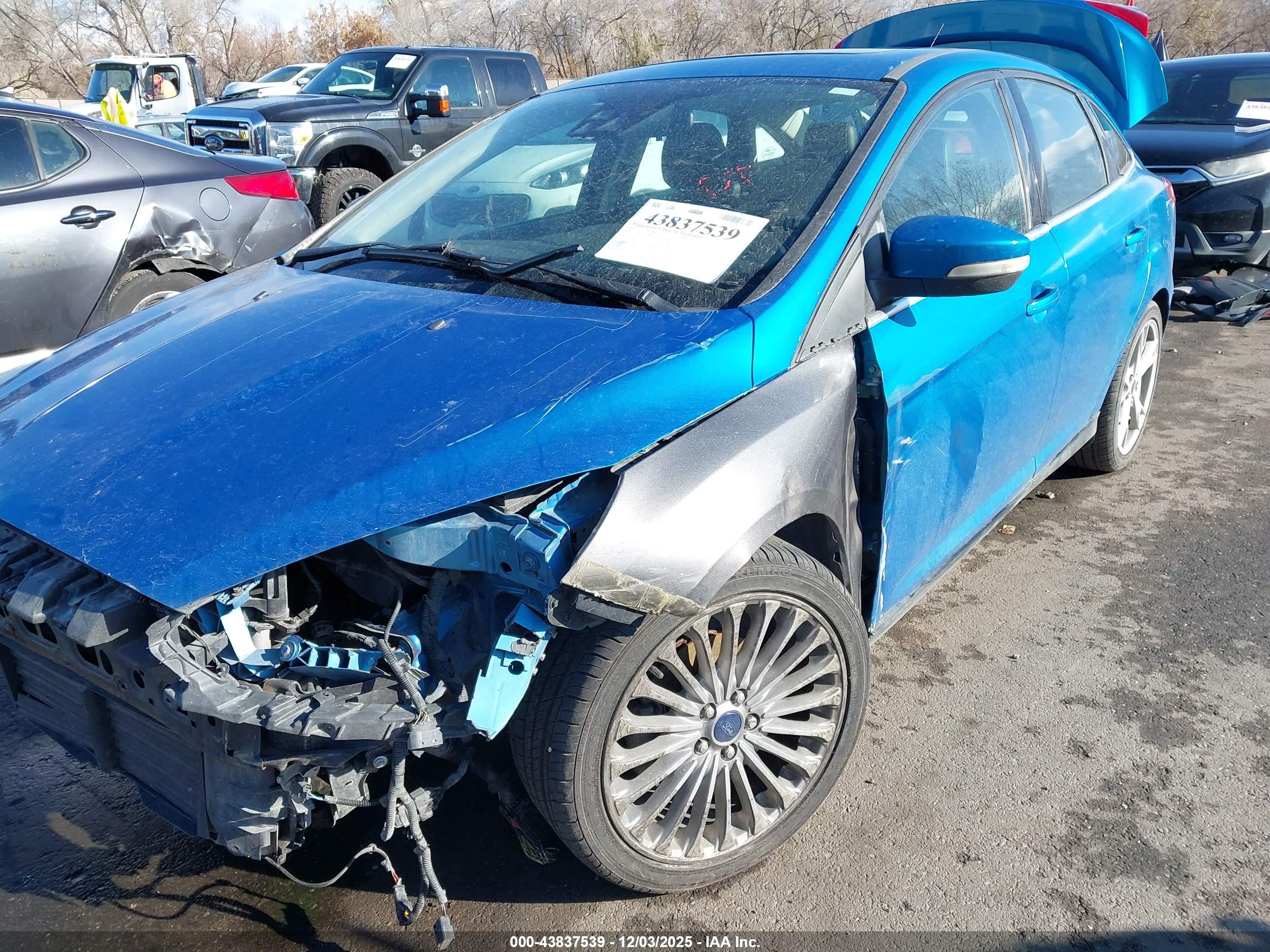 FORD FOCUS image 6
