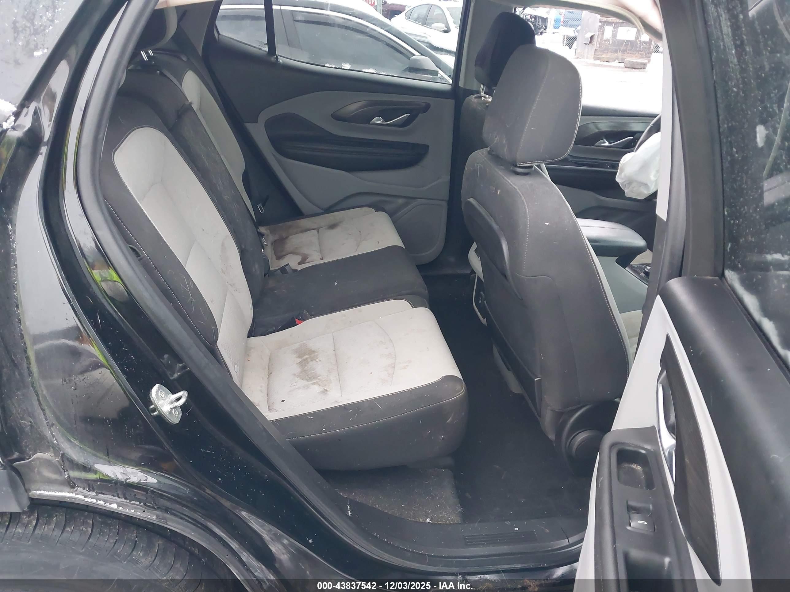 GMC TERRAIN image 8