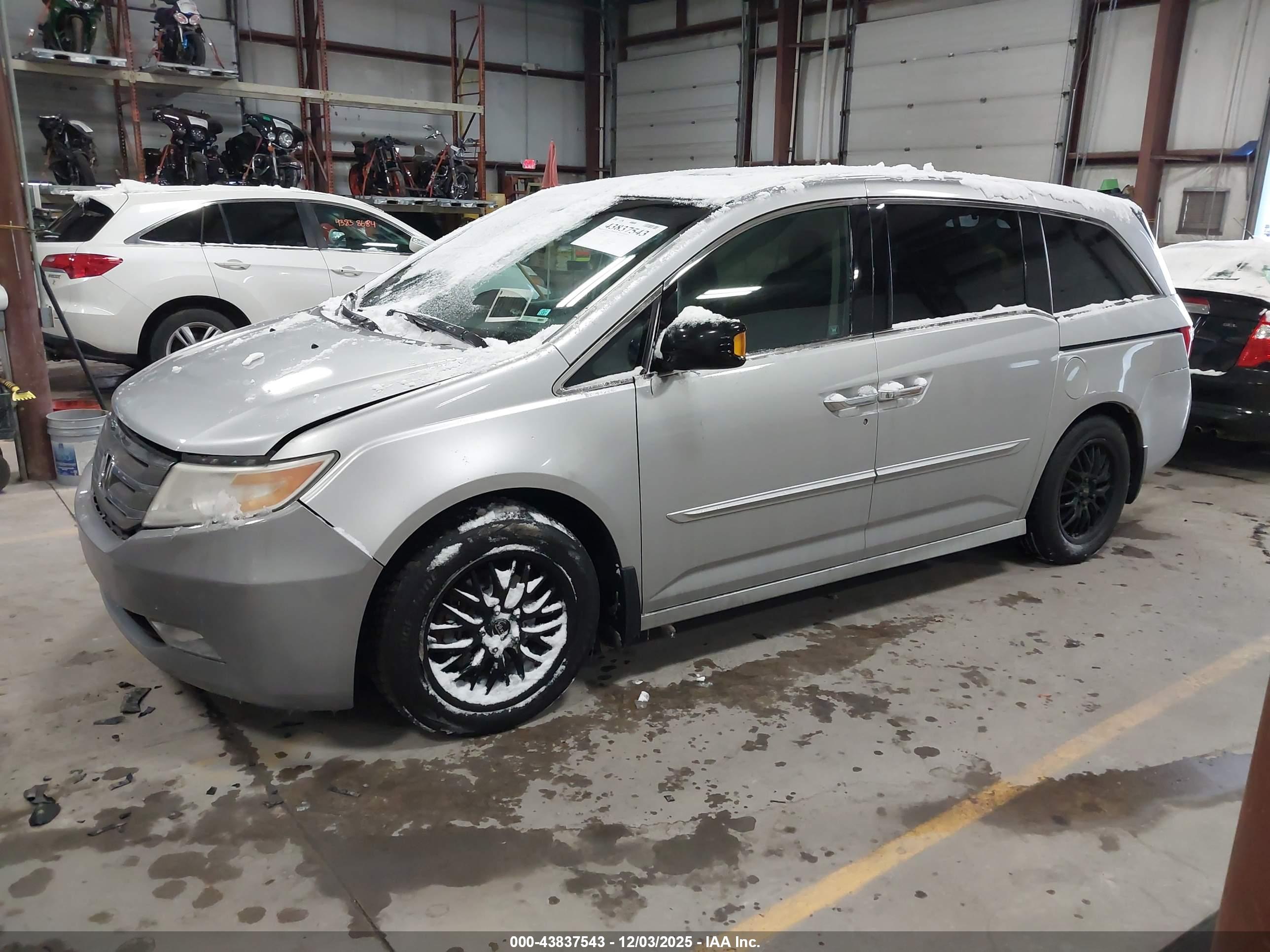 HONDA ODYSSEY image 2