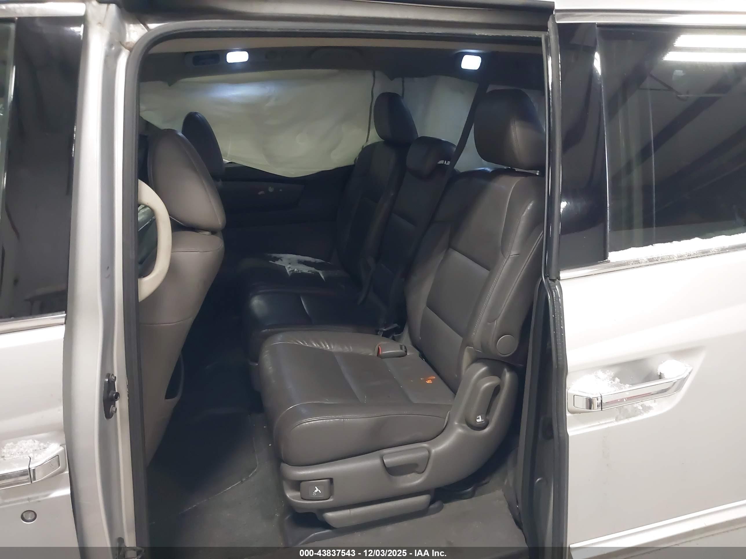 HONDA ODYSSEY image 8