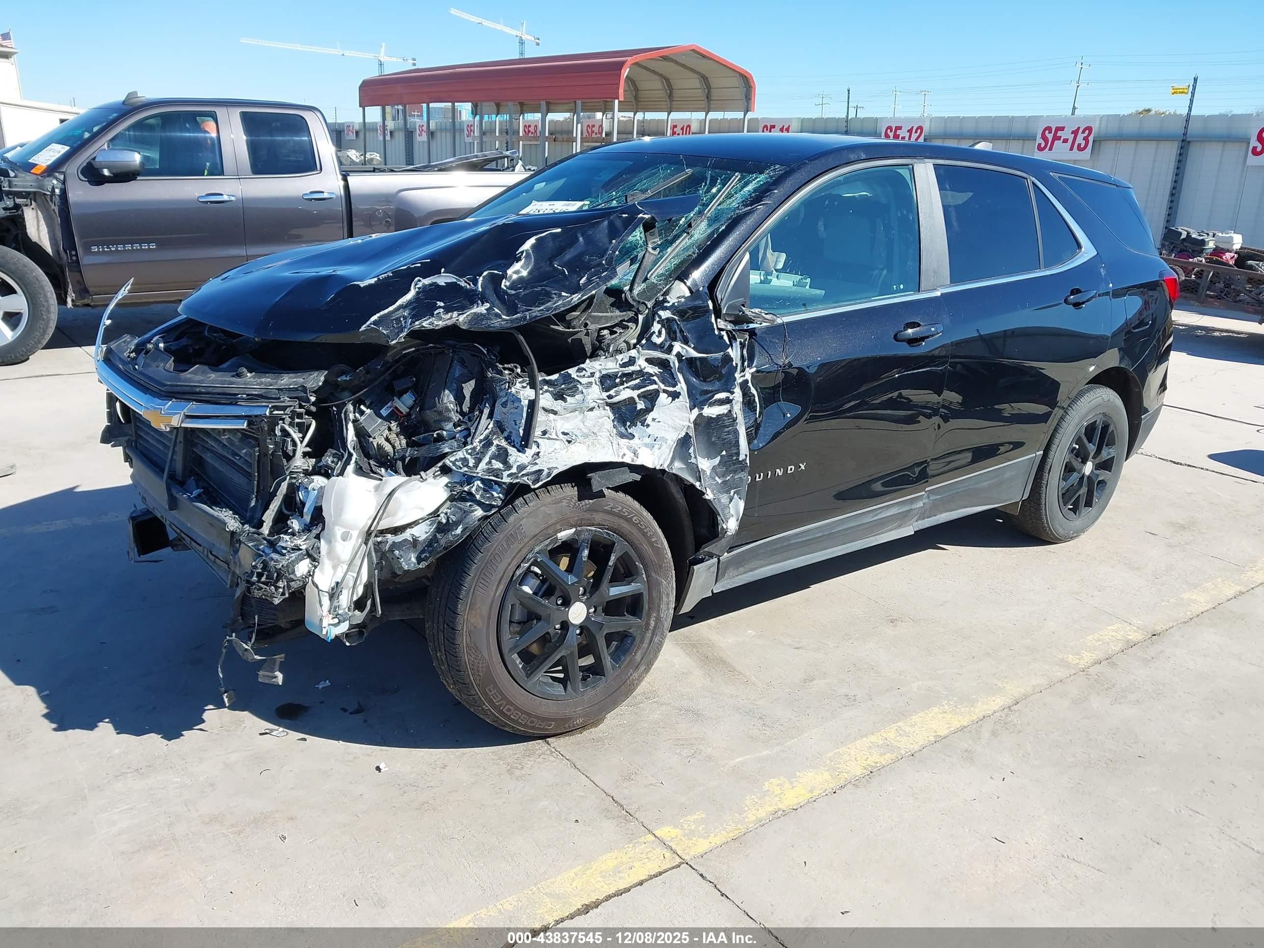 CHEVROLET EQUINOX image 2