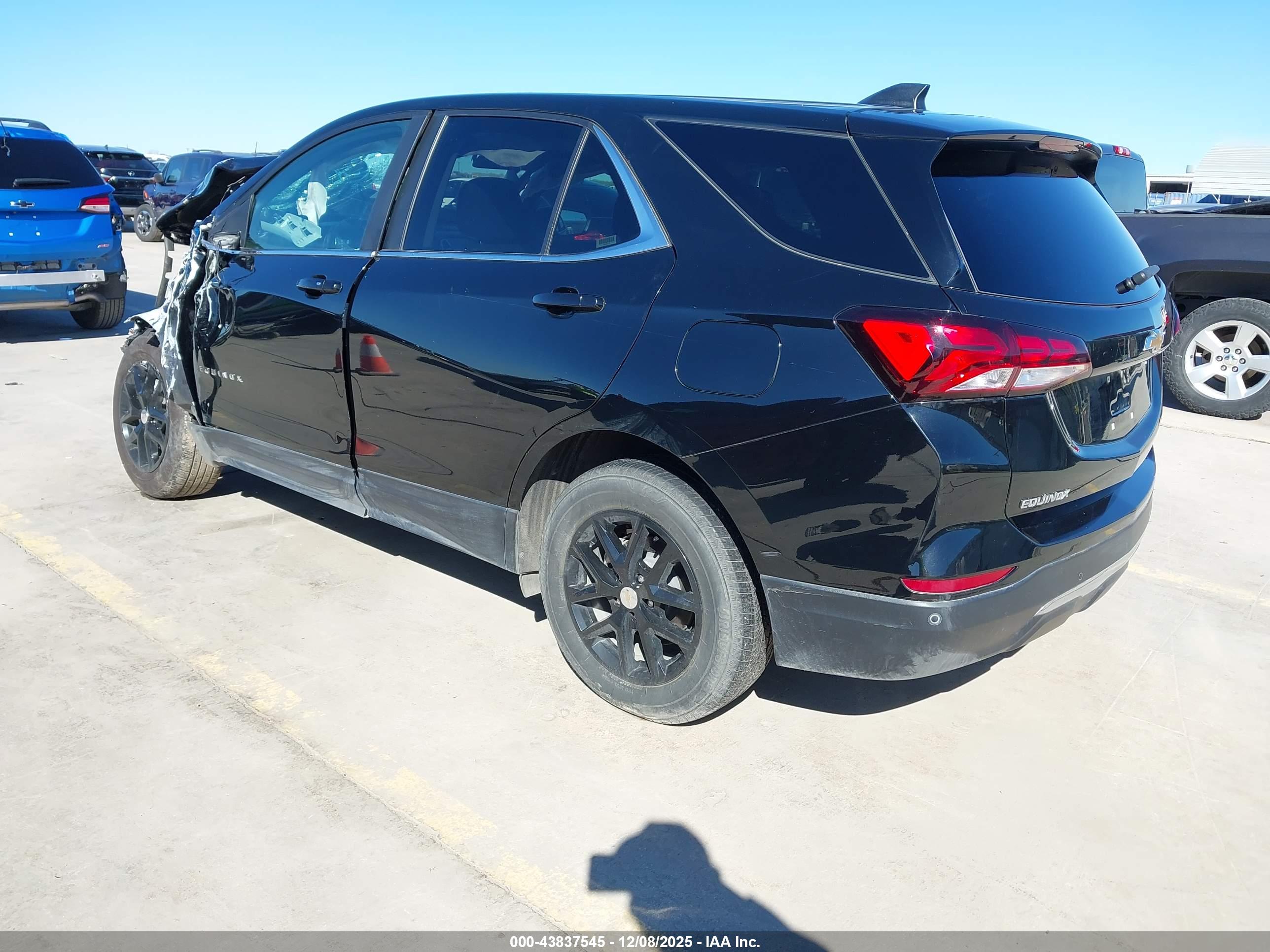 CHEVROLET EQUINOX image 3
