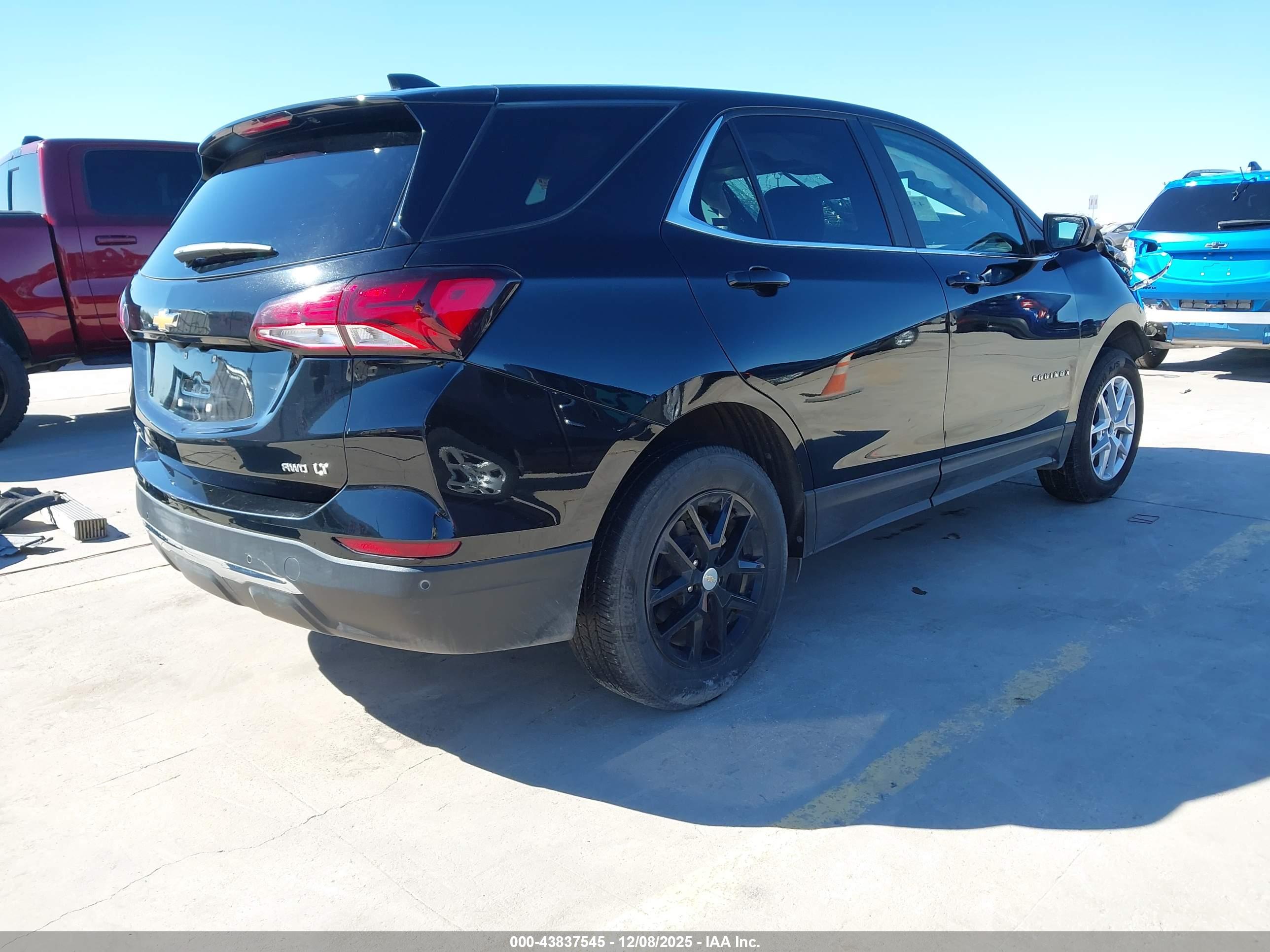 CHEVROLET EQUINOX image 4