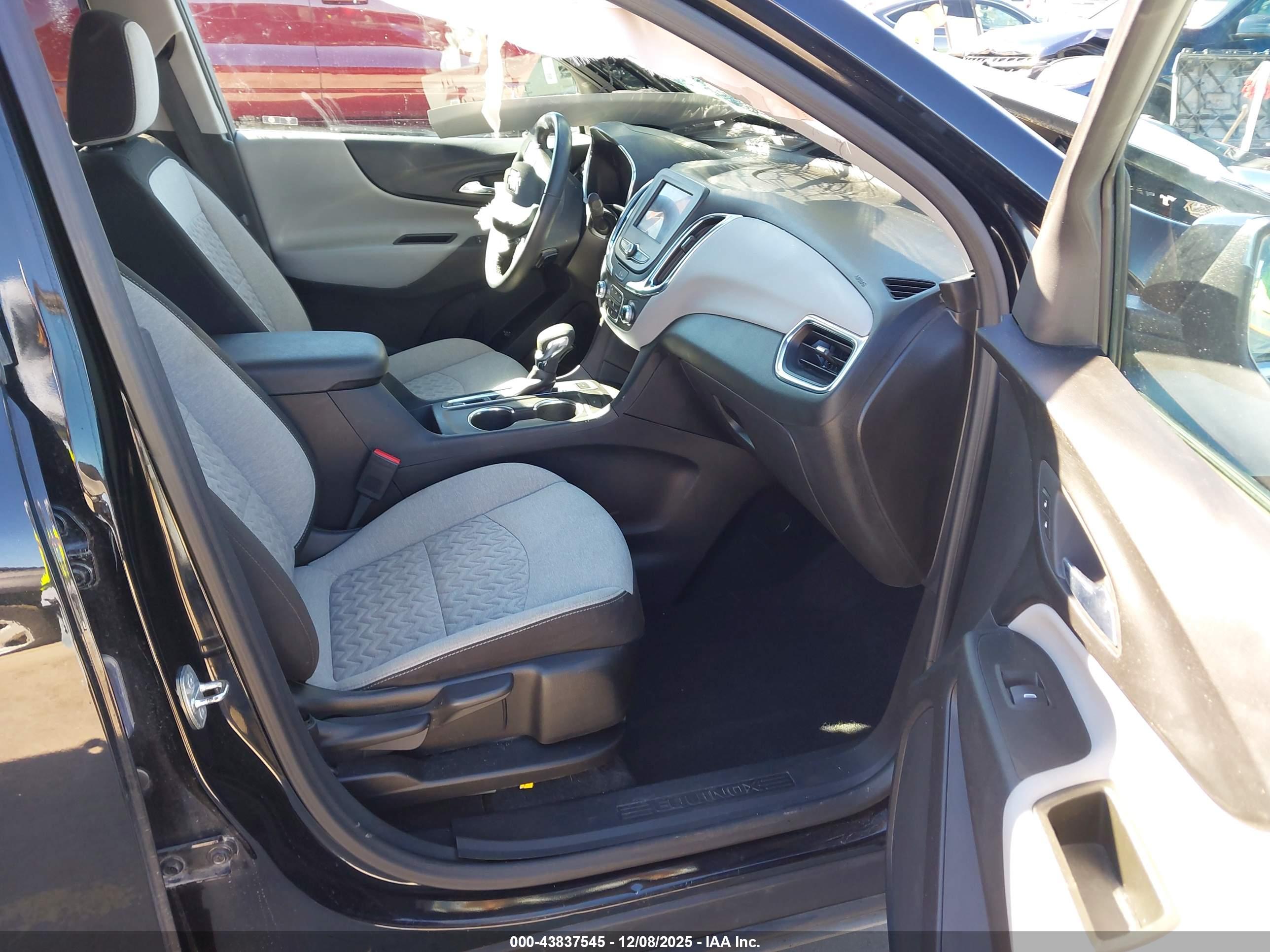 CHEVROLET EQUINOX image 5