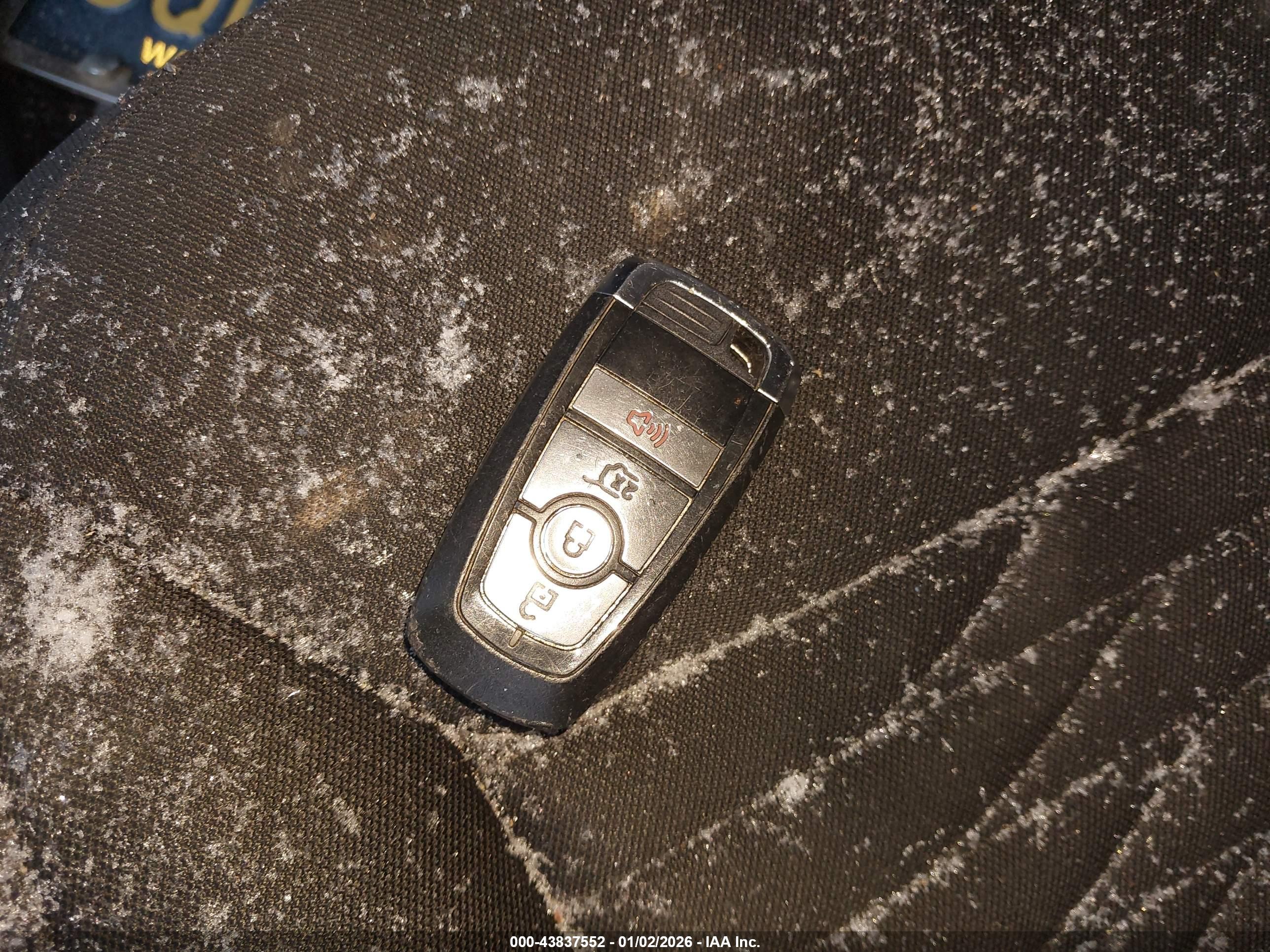 FORD EXPLORER image 11