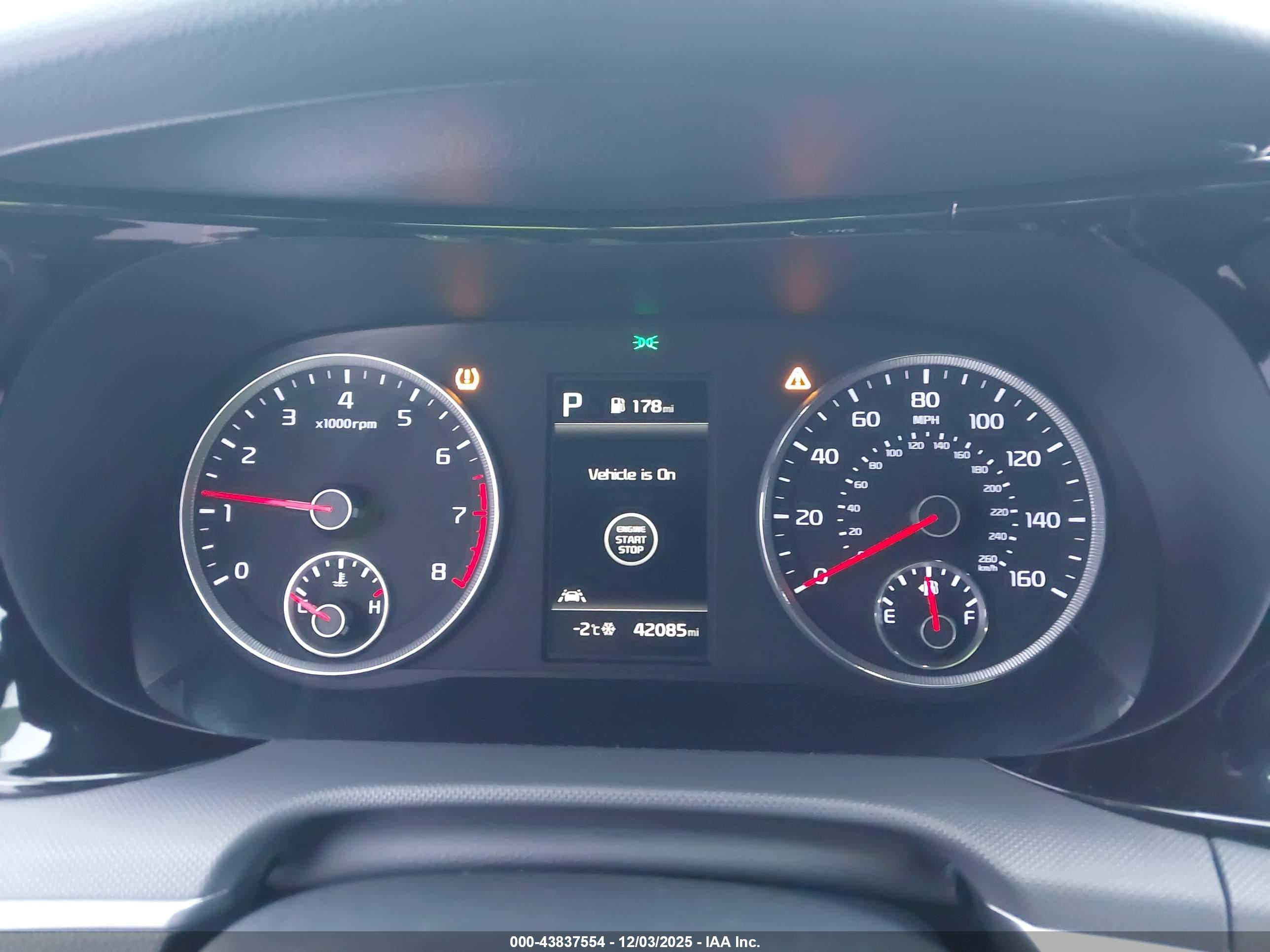 KIA K5 image 7