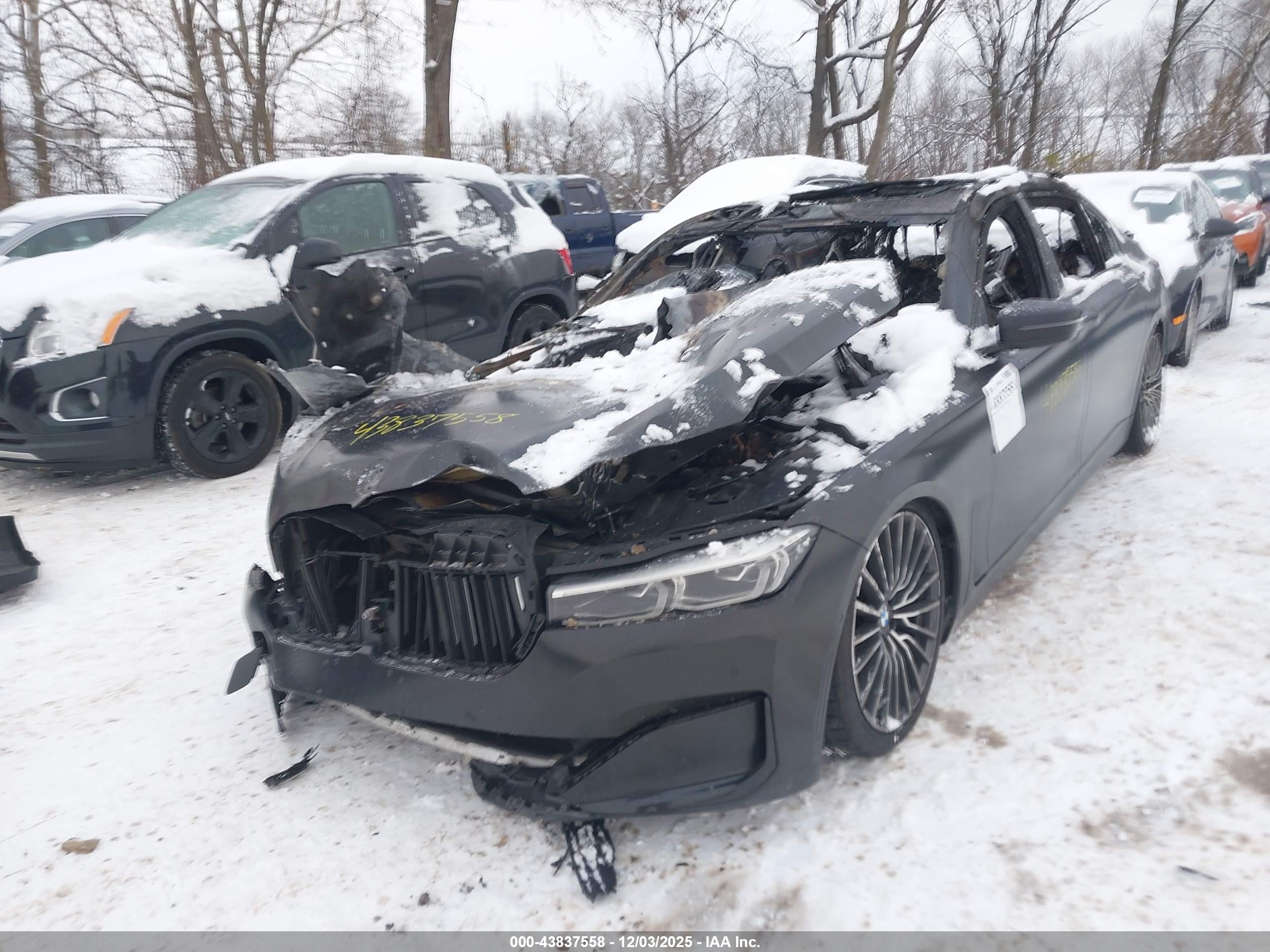 BMW 740I image 2