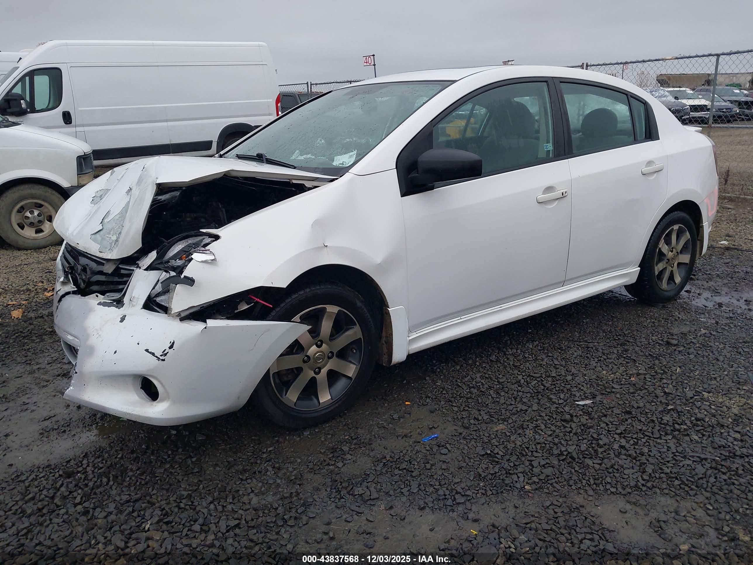 NISSAN SENTRA image 2