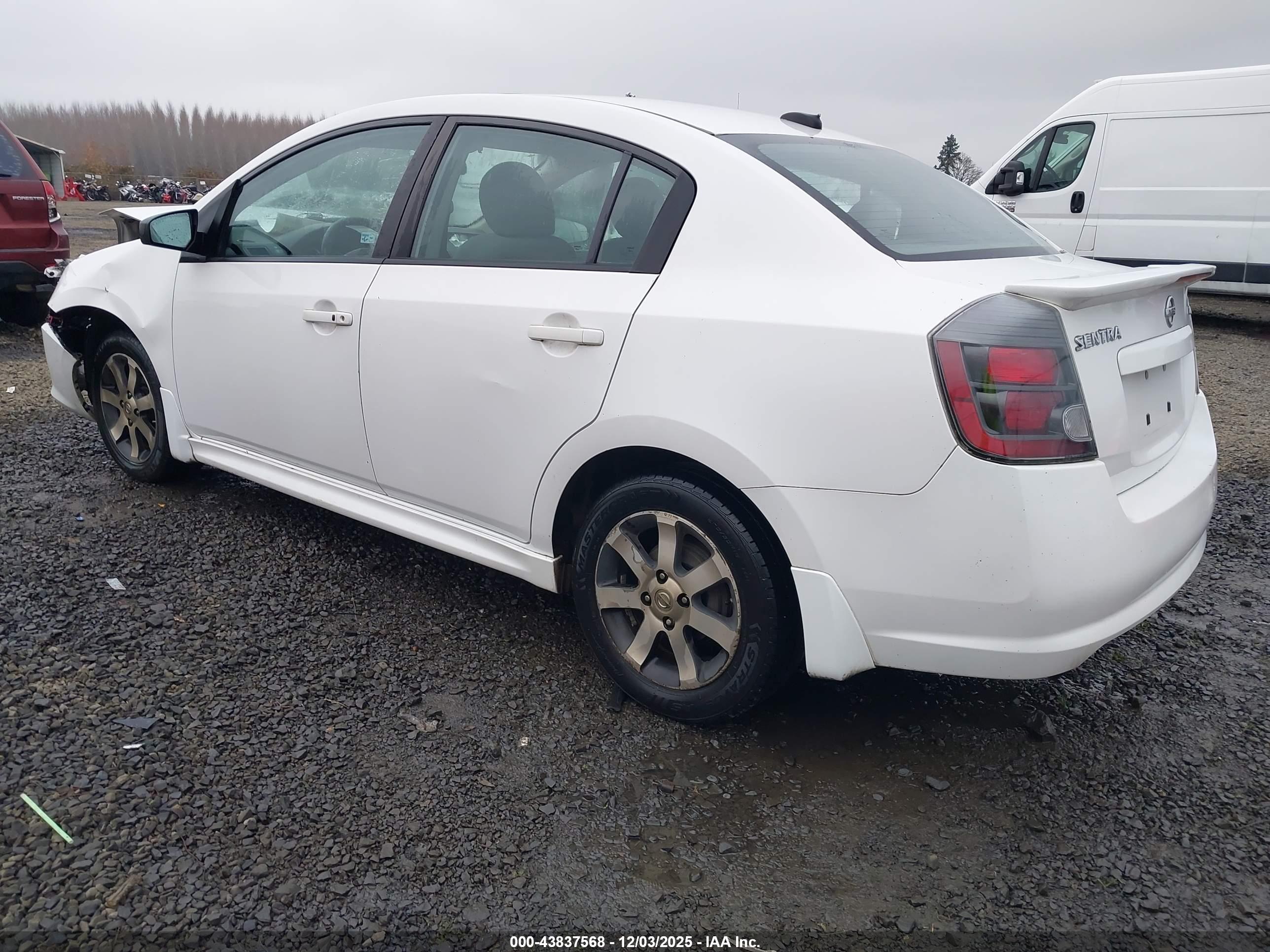 NISSAN SENTRA image 3