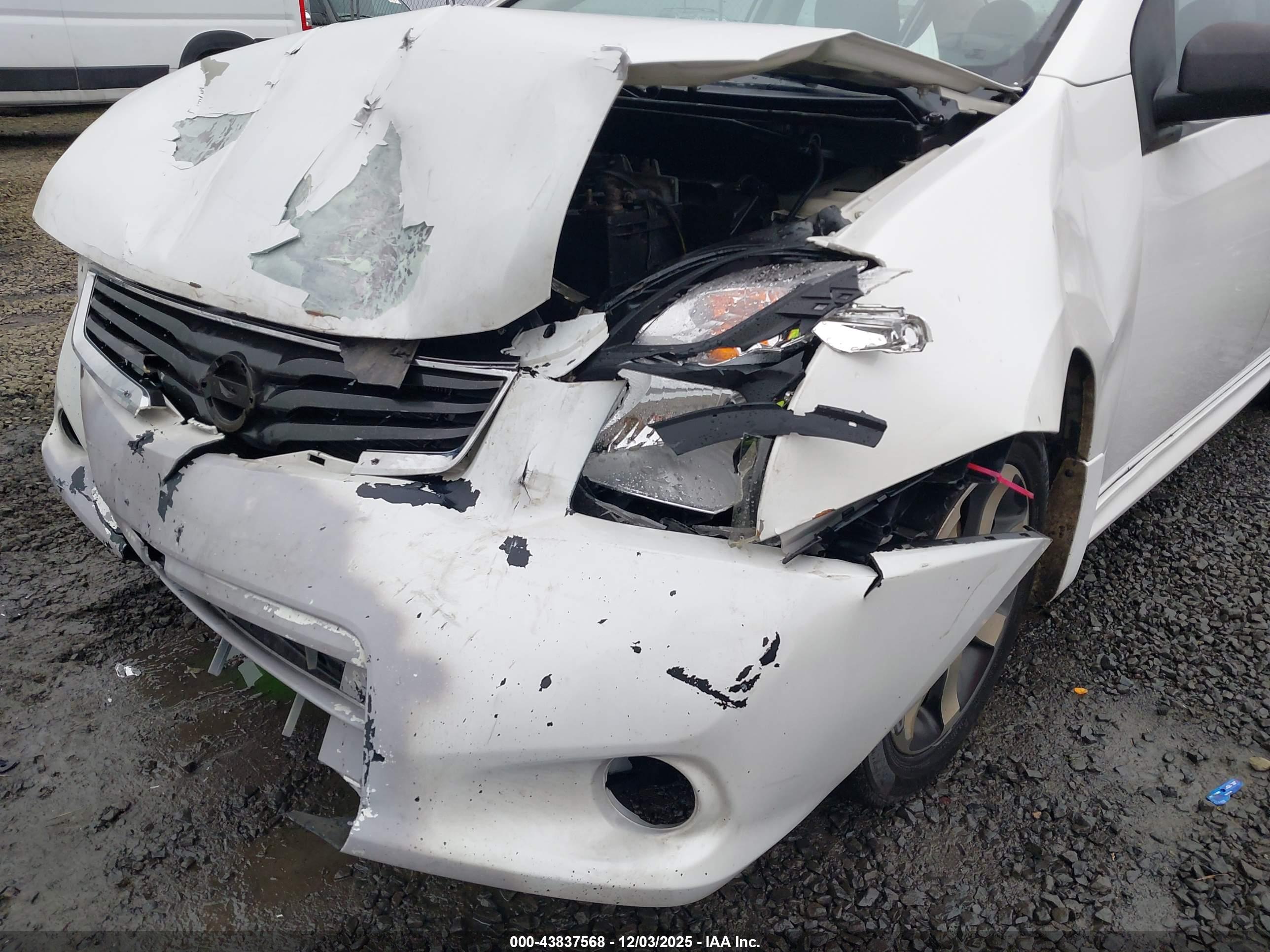 NISSAN SENTRA image 6