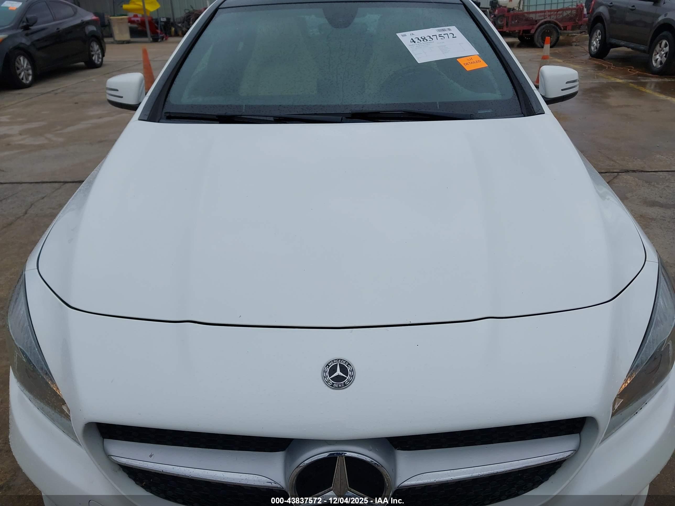 MERCEDES-BENZ CLA image 6