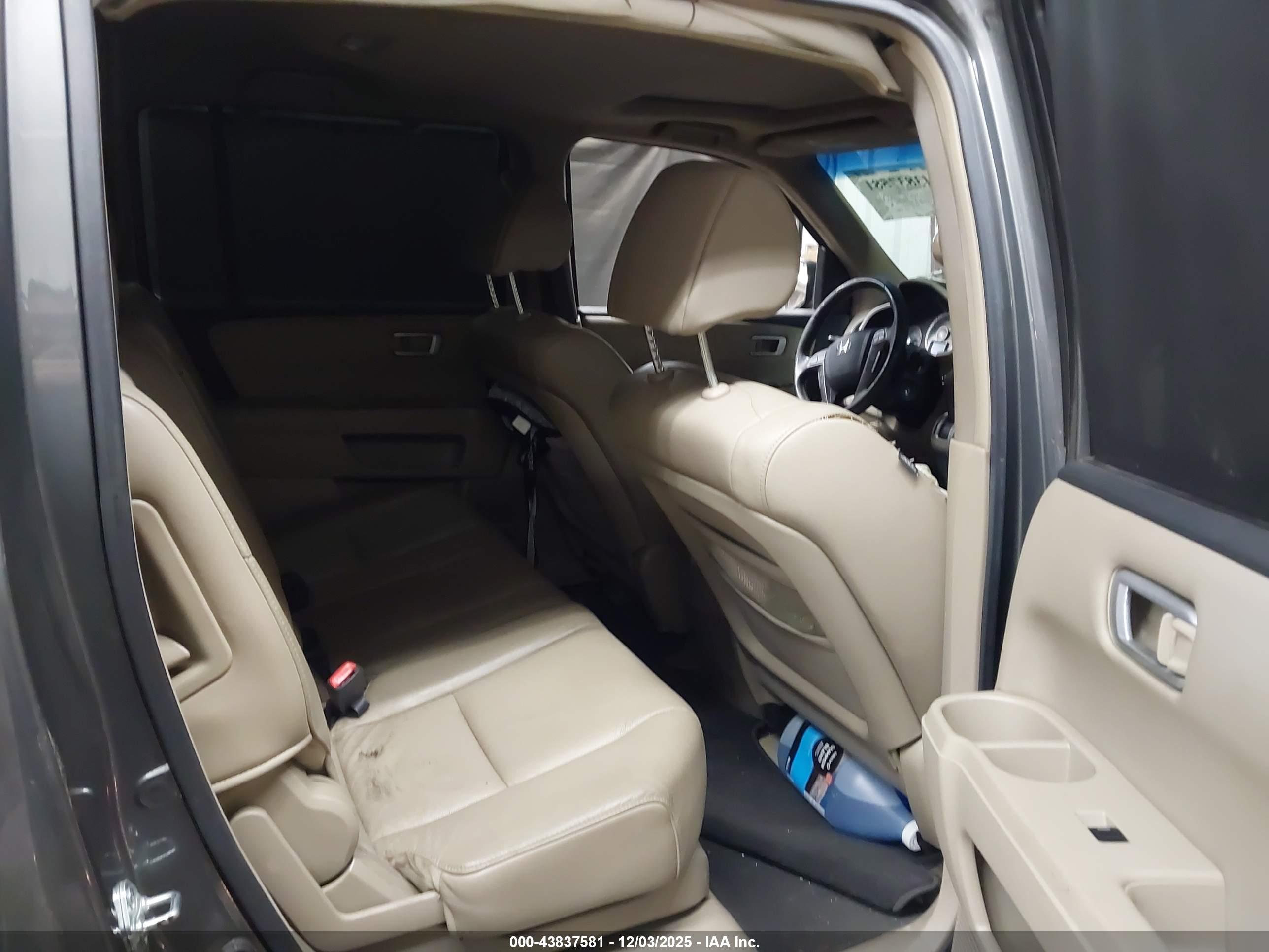 HONDA PILOT image 8