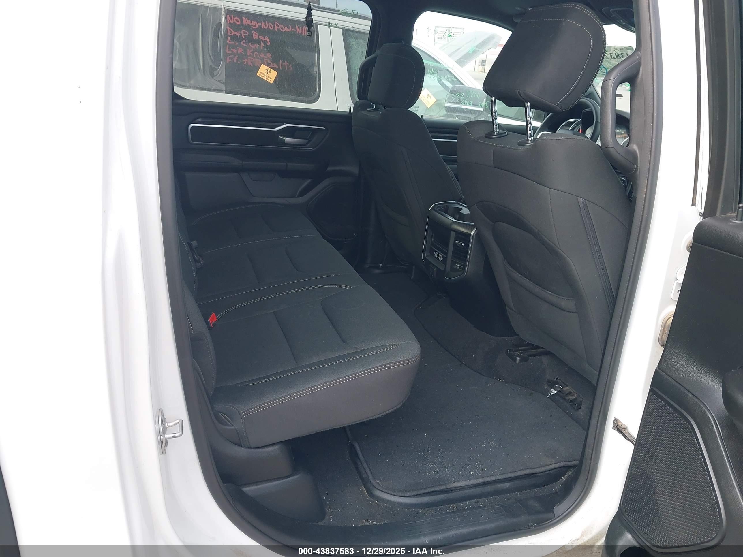 RAM 1500 image 8