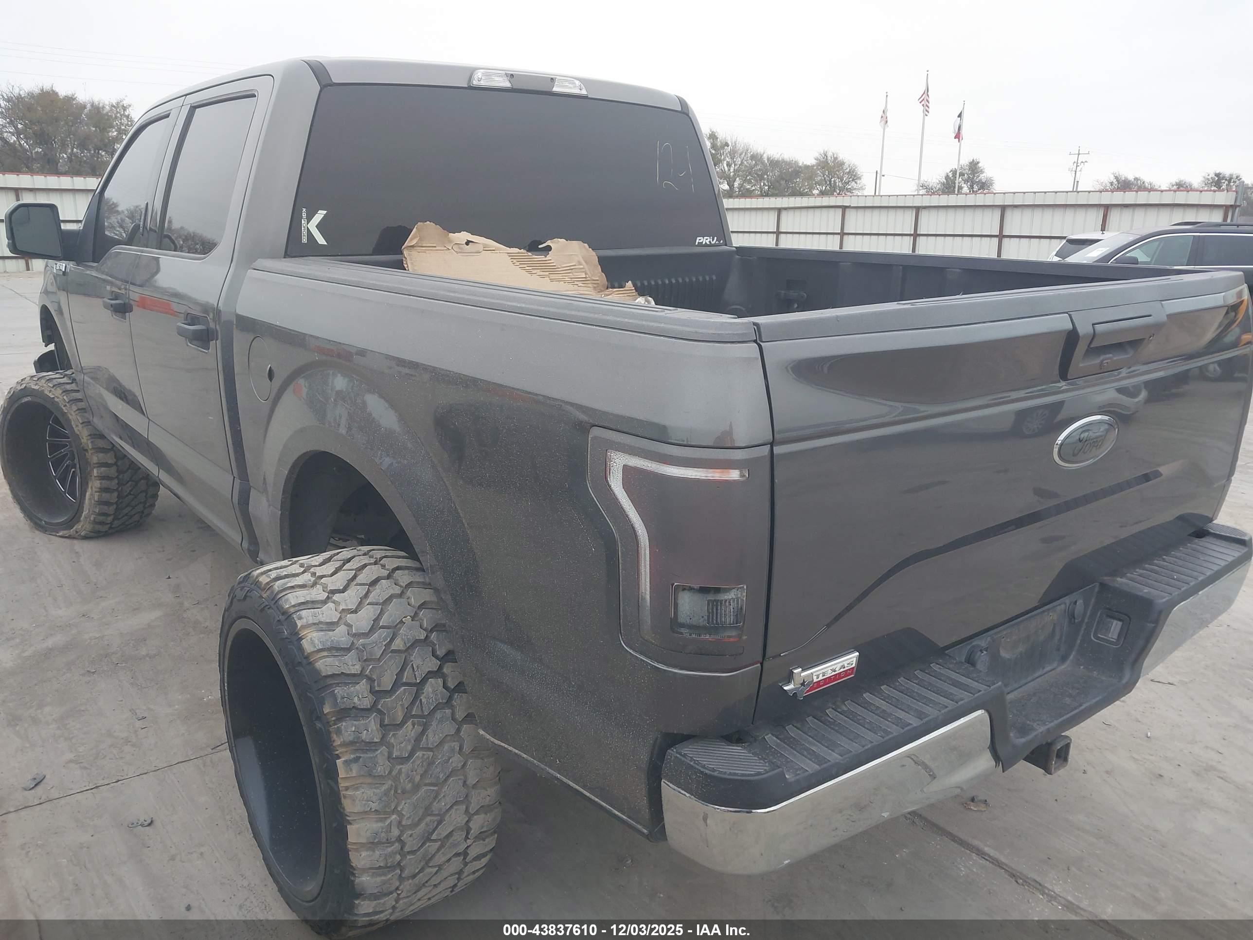 FORD F-150 image 3